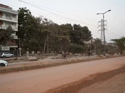 రోడ్ల నిర్మాణం మరింత భారం 