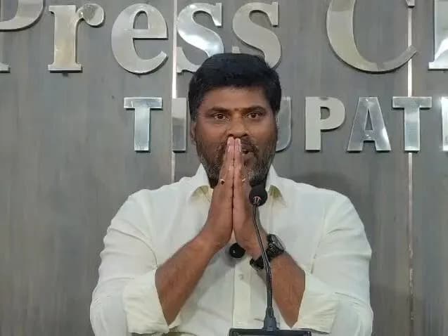 డబ్బులిస్తే MLA పదవికి రాజీనామా చేస్తాం: చంద్రబాబుకు ఆఫర్!
