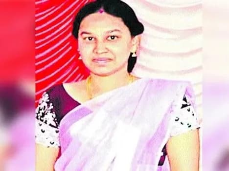 పెళ్లైన ఏడాదికే నవవధువు ఆత్మహత్య..