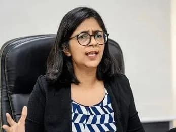 కేజ్రీవాల్‌పై స్వాతి మాలివాల్ ఫైర్.. నన్ను రౌడీలతో కొట్టించారు!