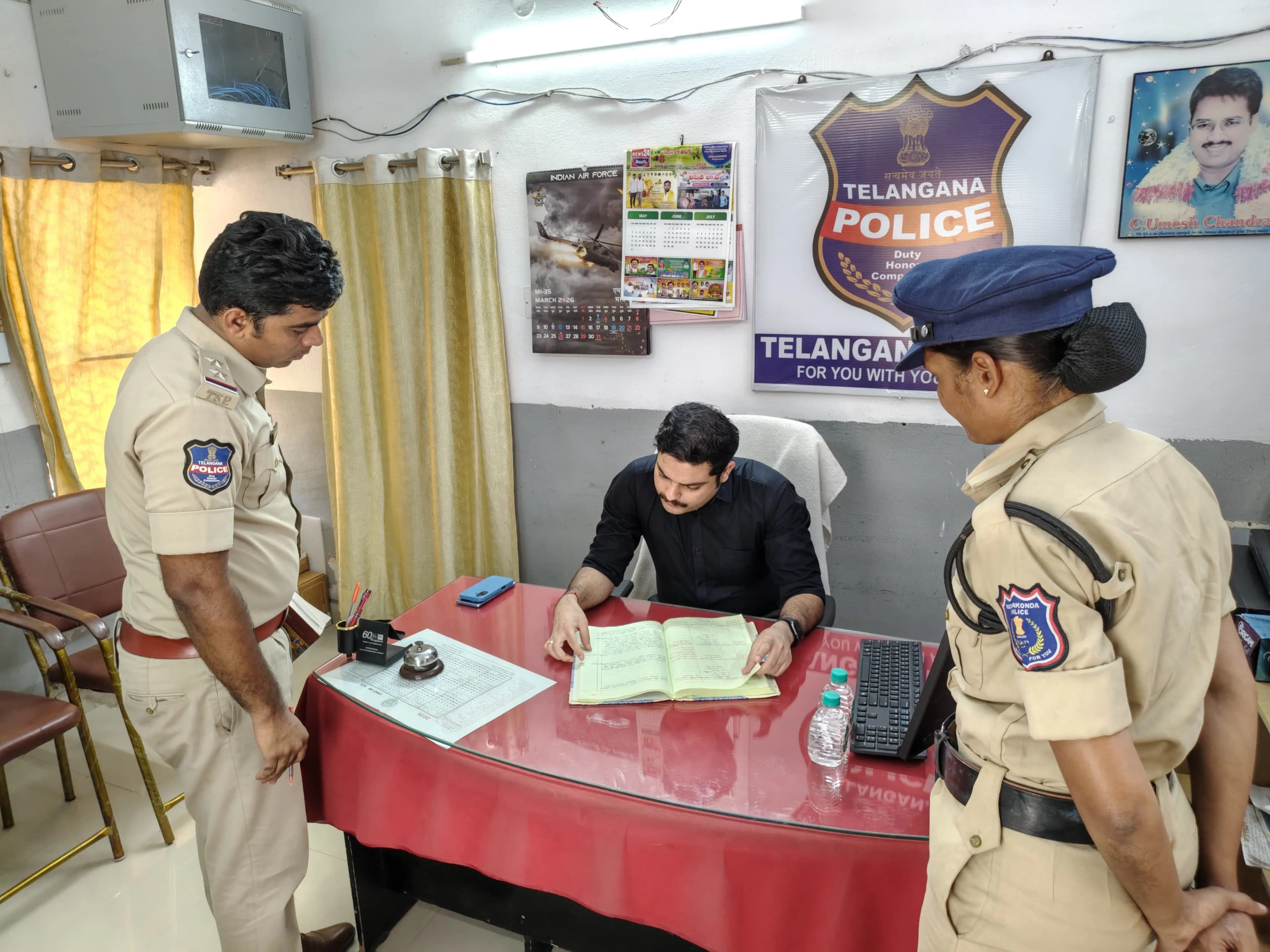 'ప్రజల్లో నమ్మకం పెంచేలా విజిబుల్ పోలీసింగ్ నిర్వహించాలి'