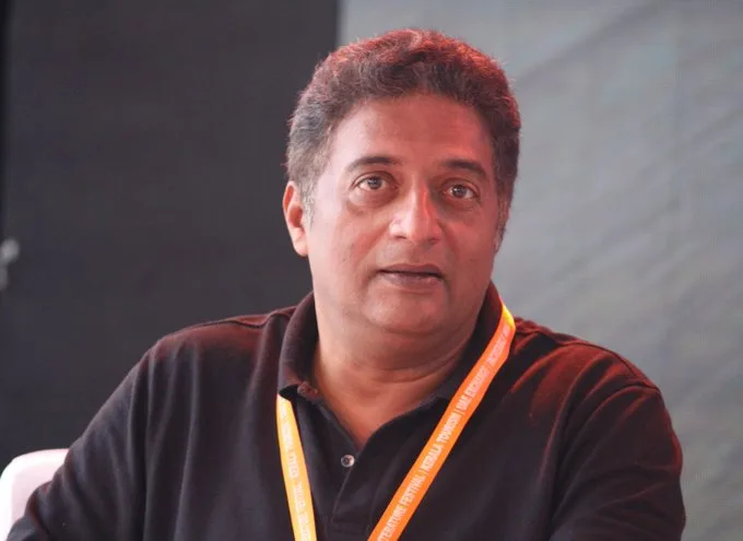 పవన్ కల్యాణ్‌పై ప్రకాష్ రాజ్ సెటైర్స్!