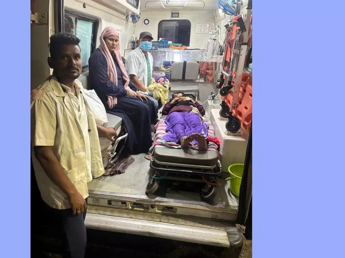 అంబులెన్స్‌లోనే ప్రసవం.. తల్లీబిడ్డ క్షేమం
