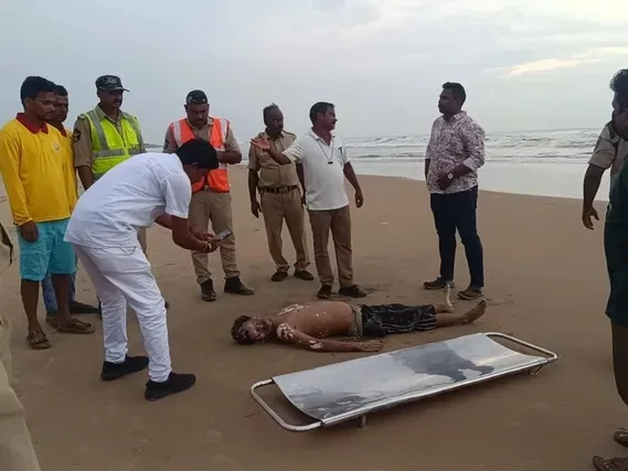 విశాఖ బీచ్‌లో యువకుడు గల్లంతు