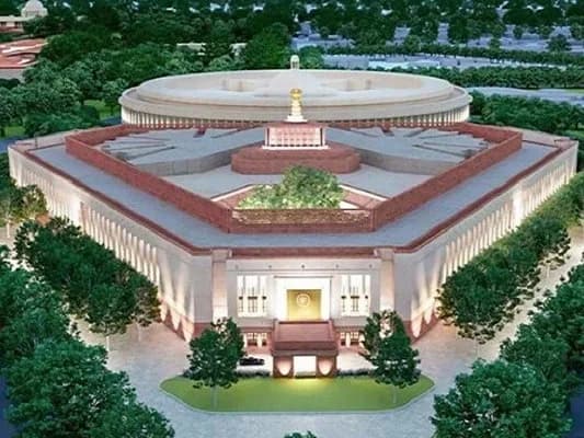దేశంలో ఇక 824 MP స్థానాలు