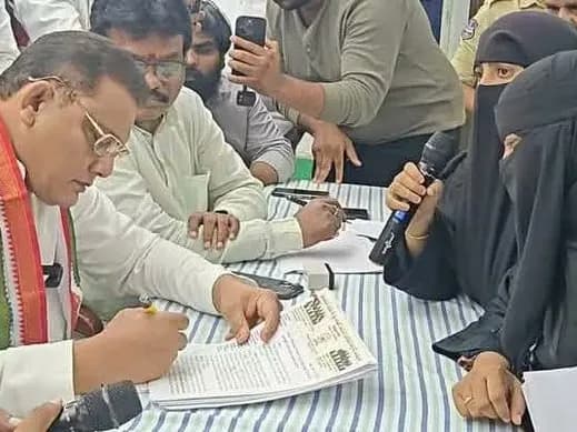 స్పాట్‌లోనే 50 ప్రాబ్లమ్స్ సాల్వ్ చేసిన మంత్రి!