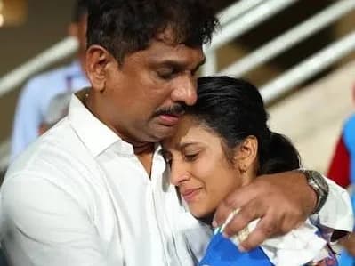 నా తండ్రే నా హీరో అంటున్న క్రికెటర్ జెమీమా