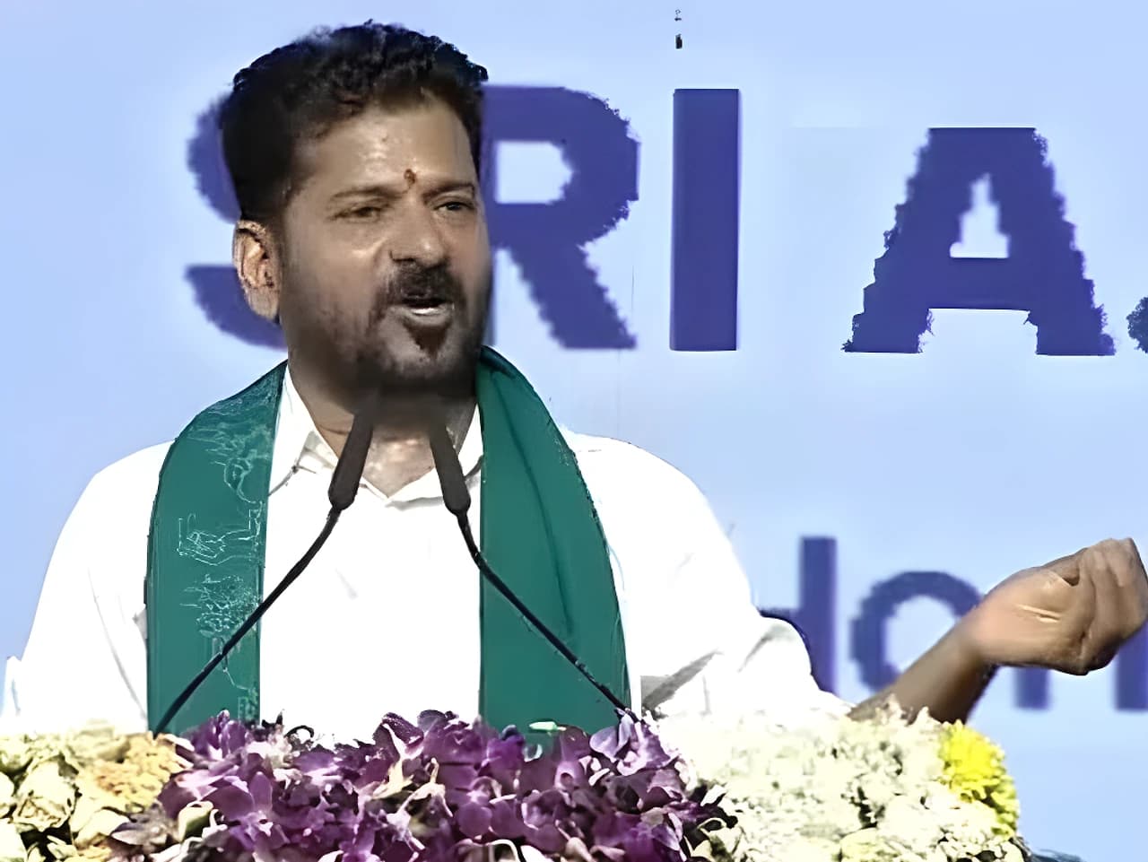 అవును నేను గుంపు మేస్త్రీనే: రేవంత్ రెడ్డి