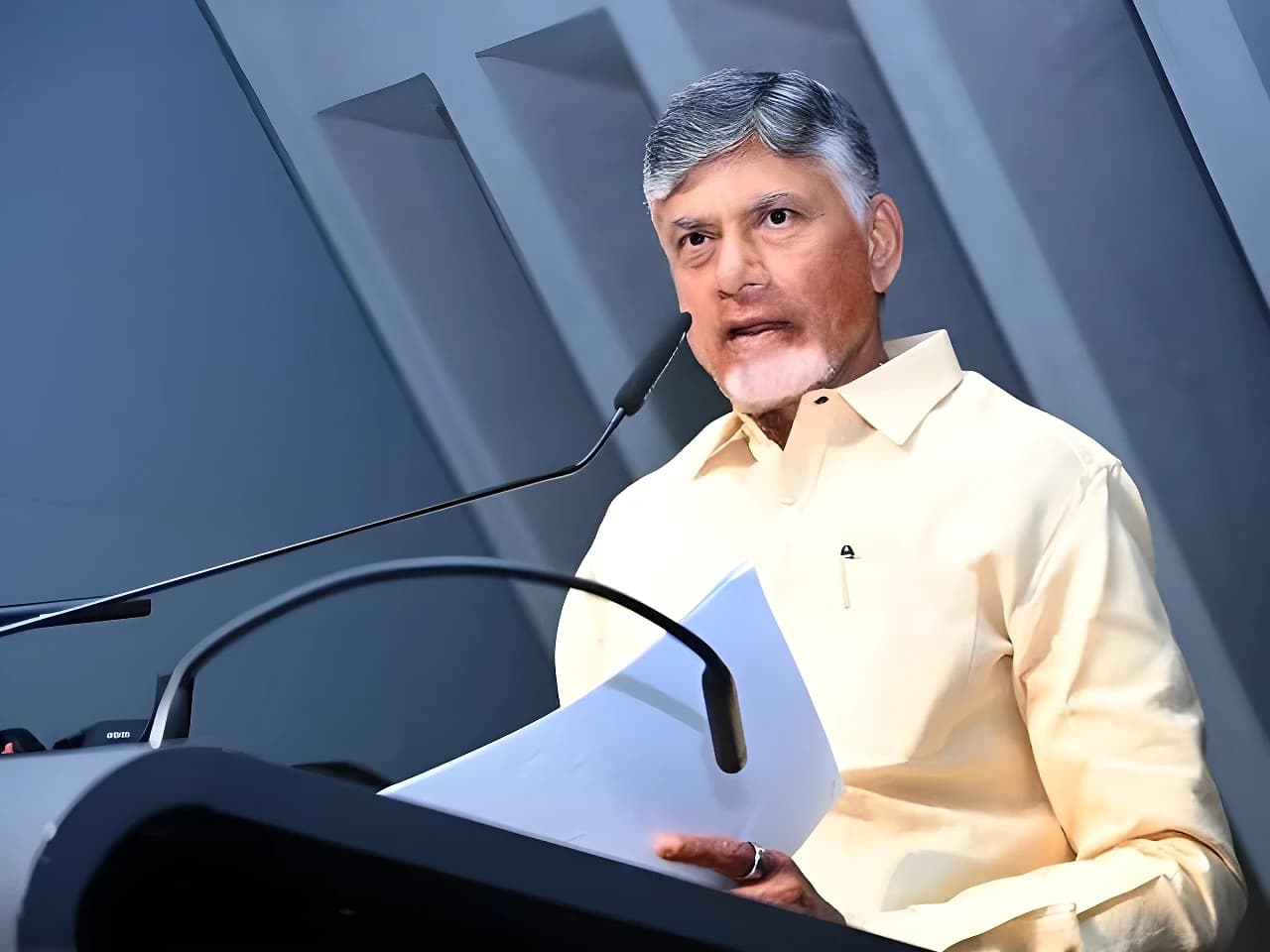 డ్రగ్స్‌ వద్దు బ్రో: సీఎం చంద్రబాబు