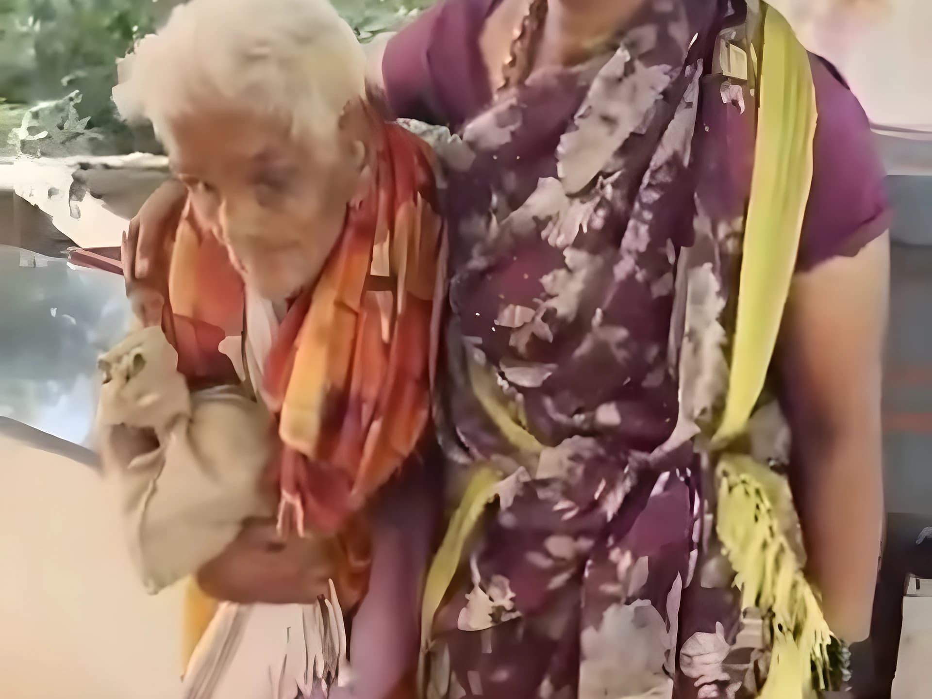 తిరుపతి కొండను కాలినడకన ఎక్కిన 116 ఏళ్ల బామ్మ !