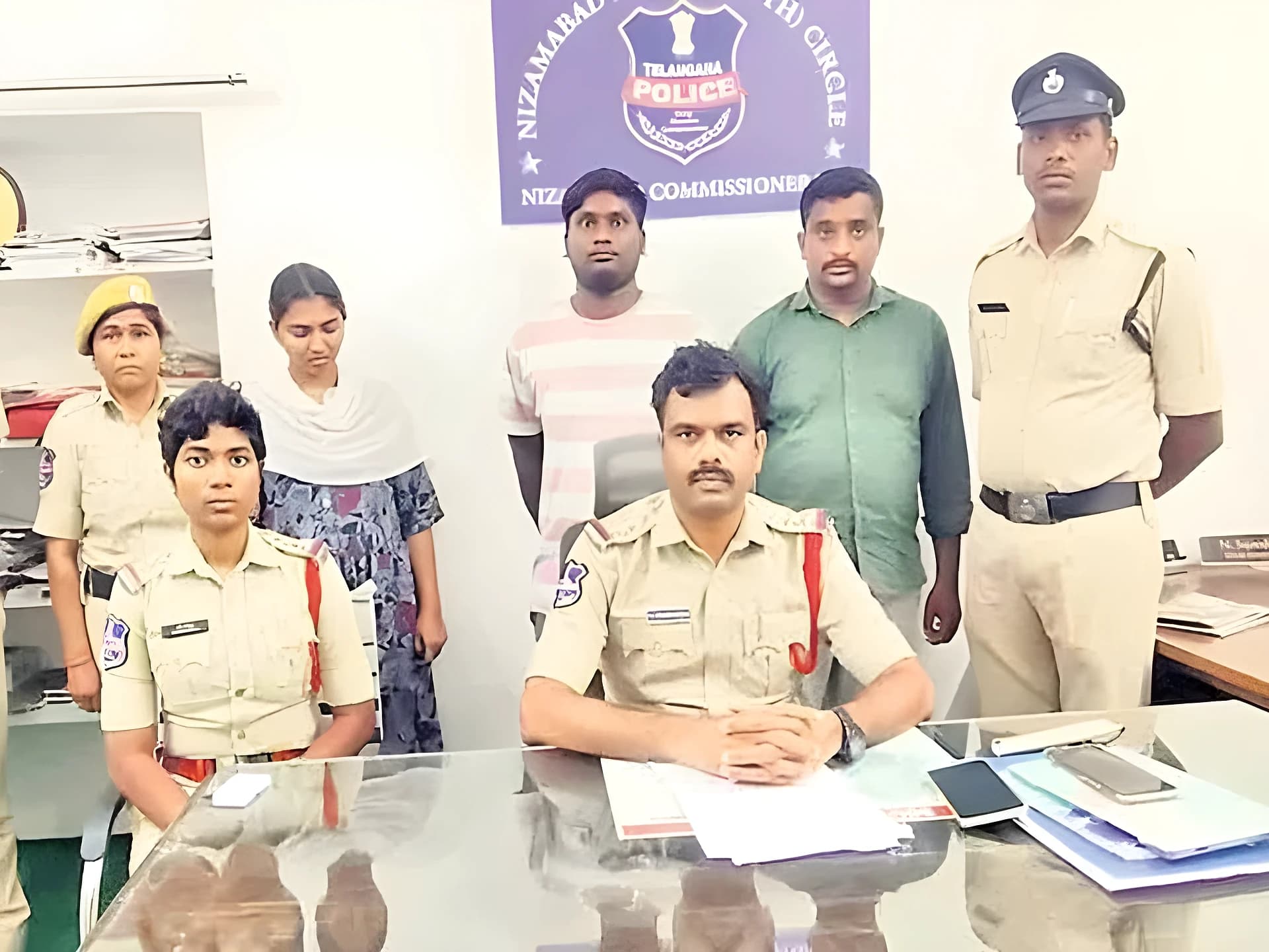 భర్త నరాల్లోకి హార్పిక్‌ ఎక్కించి హత్య