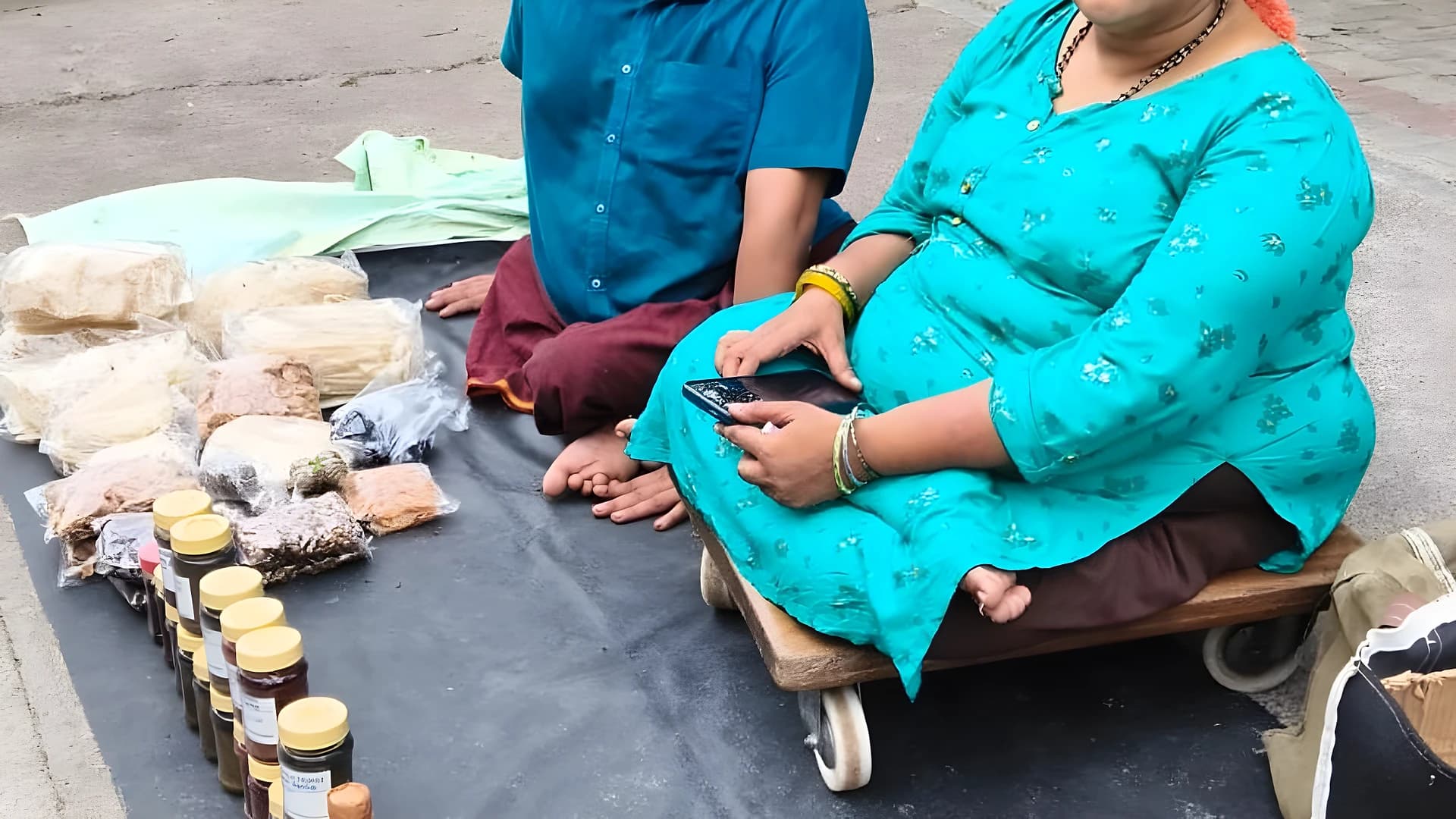 మడిపాక్కంలో సరస్సు దగ్గర స్నాక్ స్టాల్‌కు అదమ్యమైన స్ఫూర్తి