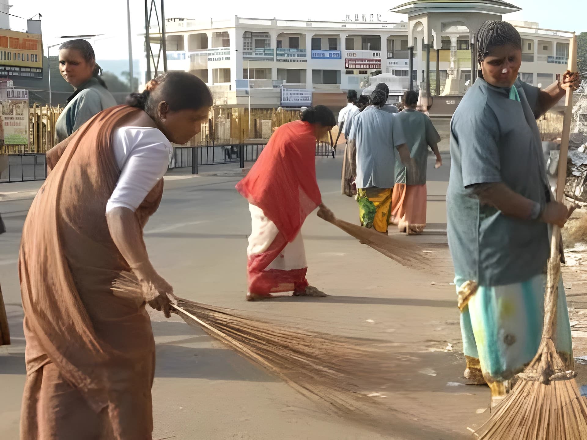 వేతనాల కోసం మున్సిపల్ కార్మికుల సమ్మె