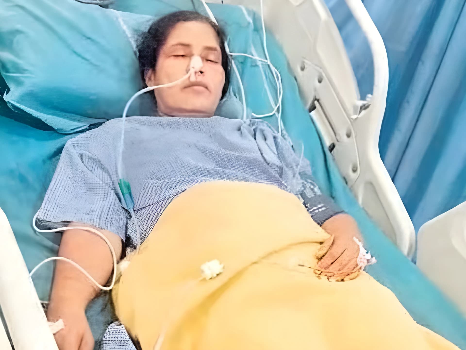 అధికారుల ఒత్తిడితో ఆత్మహత్యాయత్నం