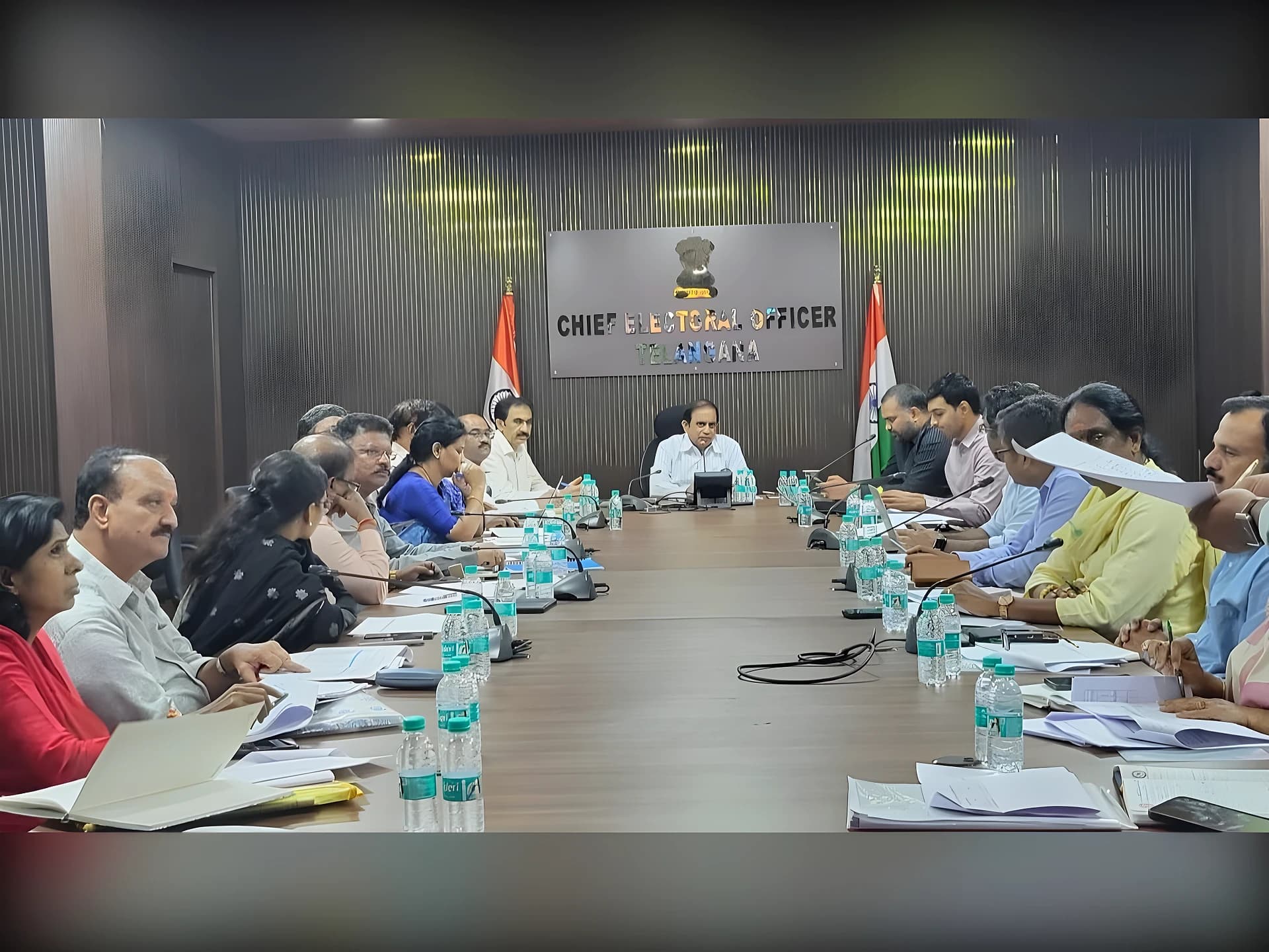 ఓటు హక్కును కాపాడుకోండి