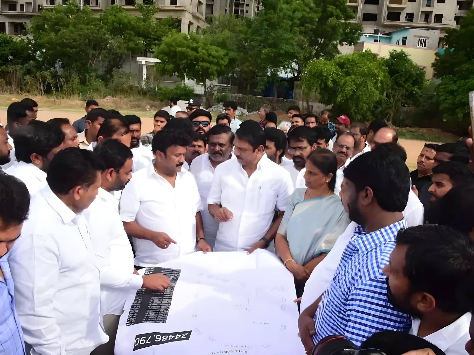 యువ సంగ్రామ సభను సక్సెస్ చేయాలి