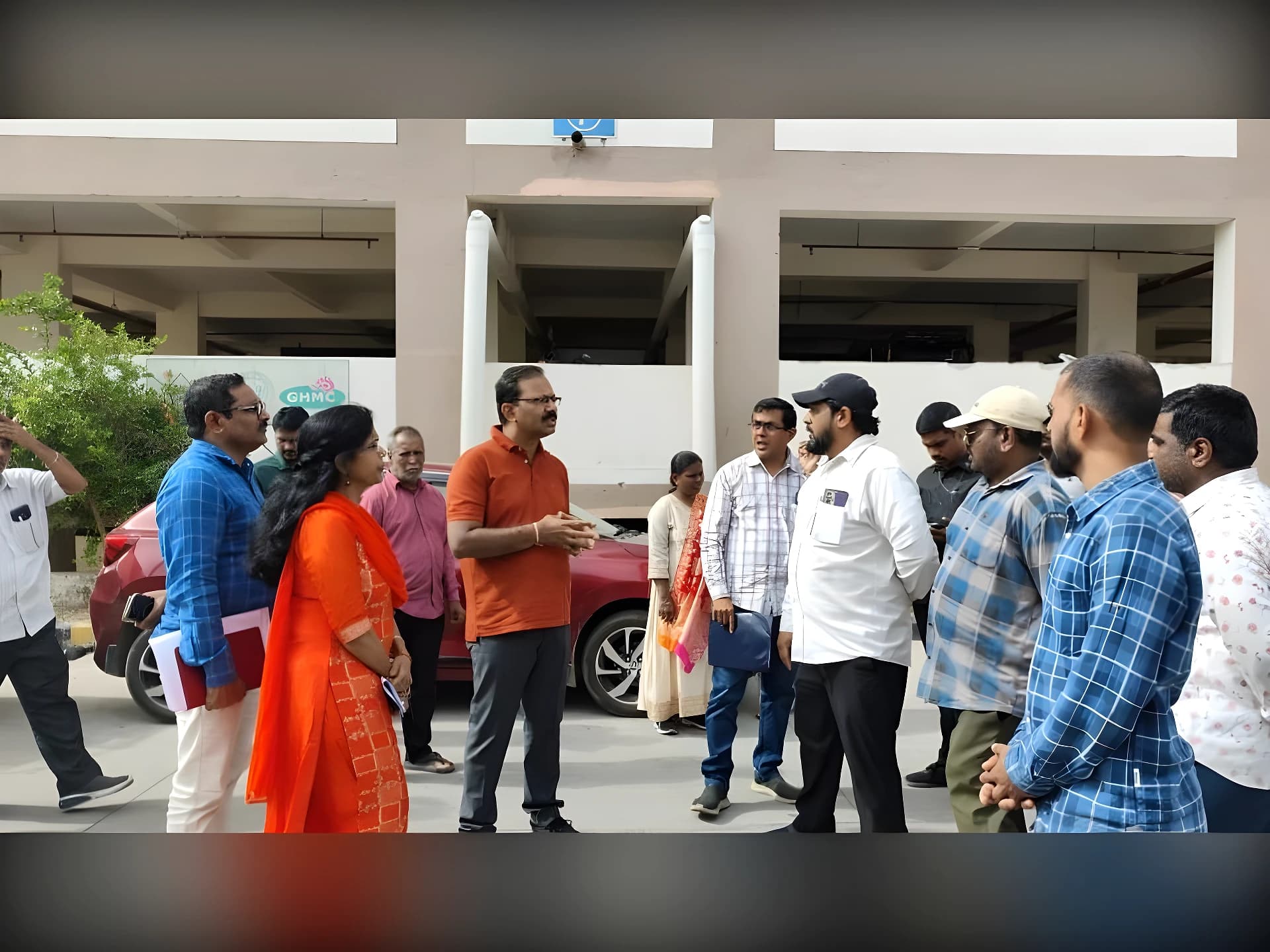 వేస్ట్ ఫుడ్ బయటపడేస్తే హోటళ్లు సీజ్
