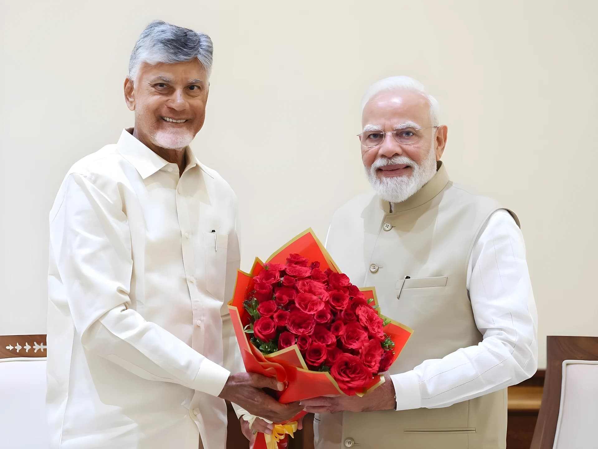 ప్రధాని మోదీకి సీఎం చంద్రబాబు ఆహ్వానం
