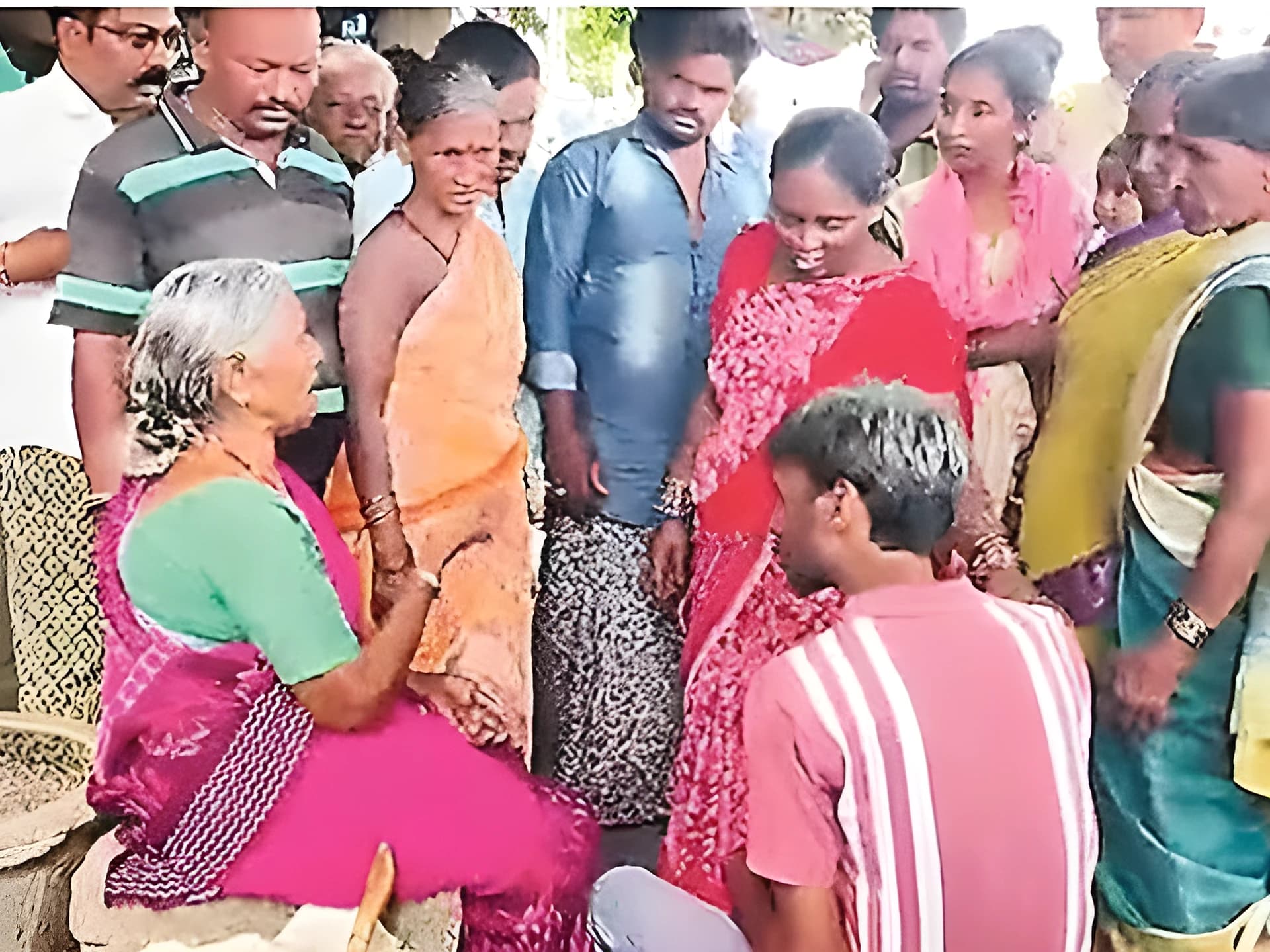 చనిపోయాడనుకున్న కొడుకు తిరిగొచ్చాడు