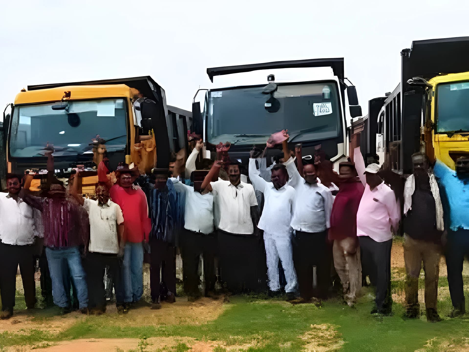 మైనింగ్ అధికారుల పేరుతో దందా