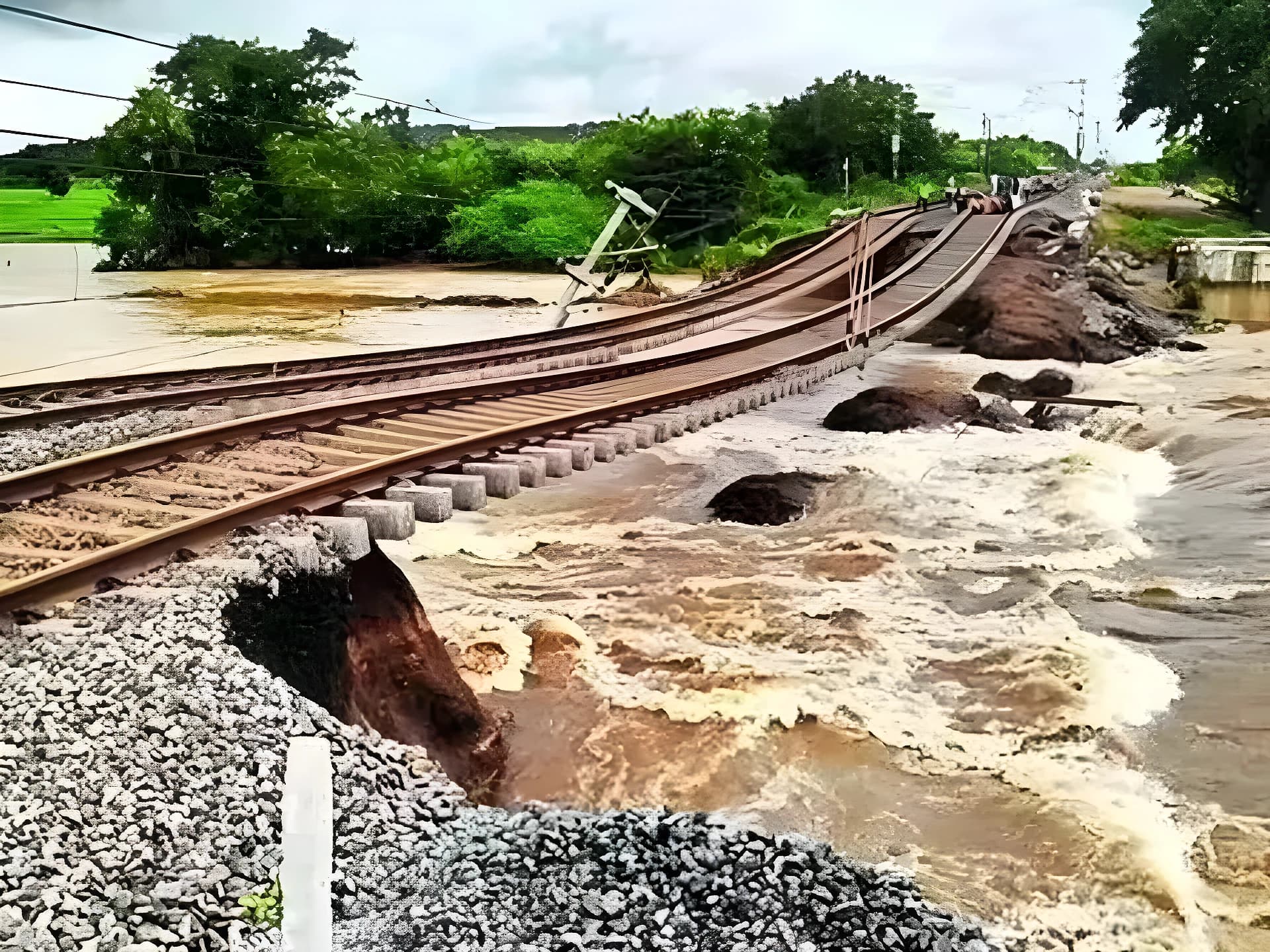16 గ్రామాలు బాహ్య ప్రపంచానికి దూరం