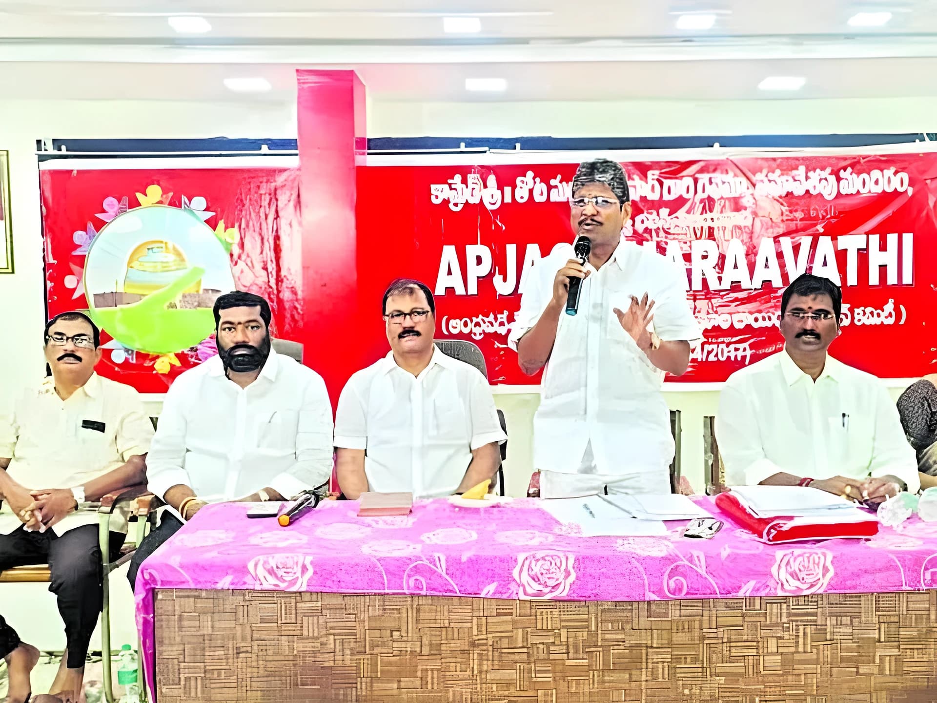 హామీలు నెరవేర్చండి.. లేదంటే ఉద్యమం తప్పదు