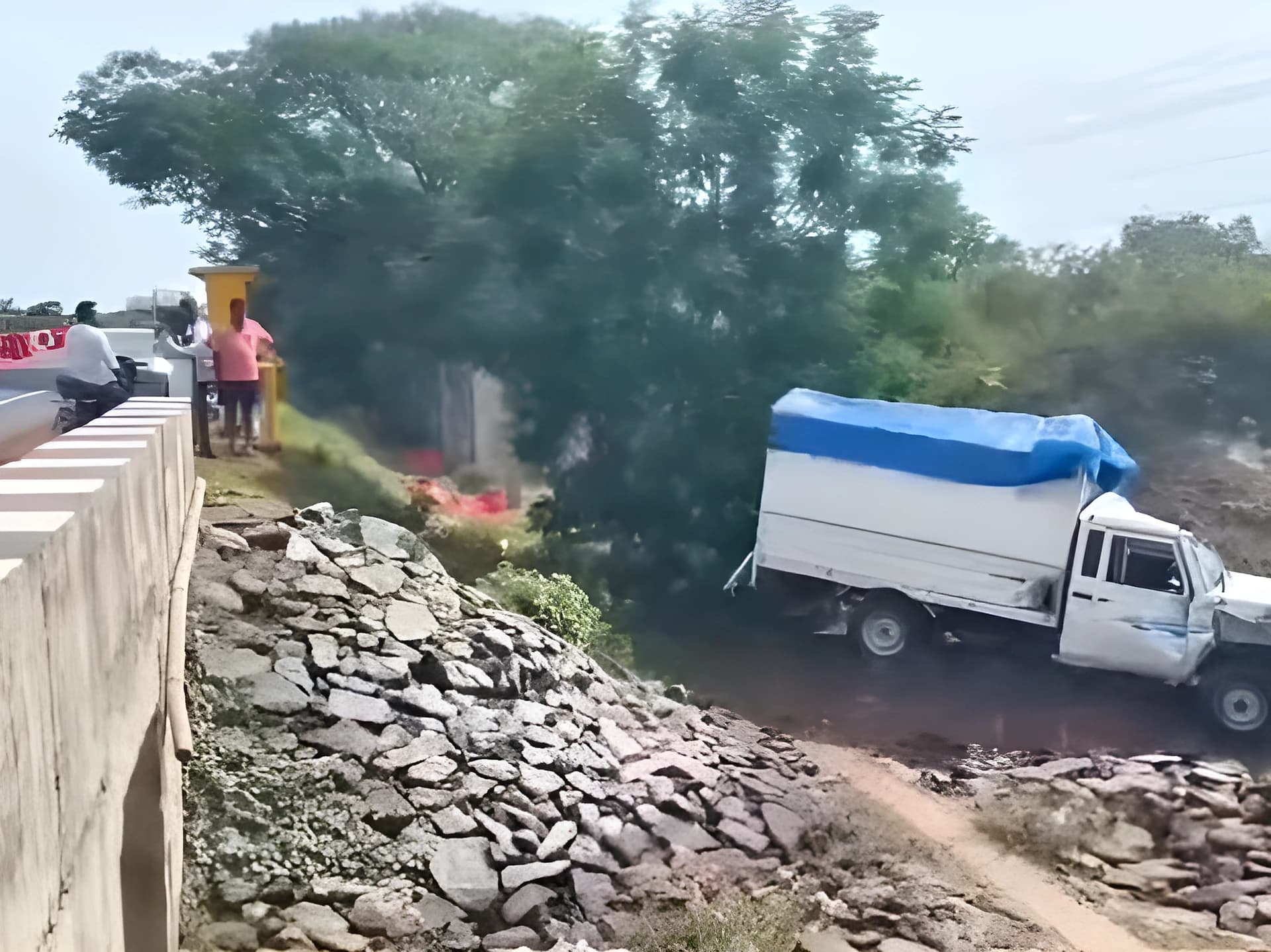 పుష్ప స్టైల్‌లో గంజాయి స్మగ్లింగ్