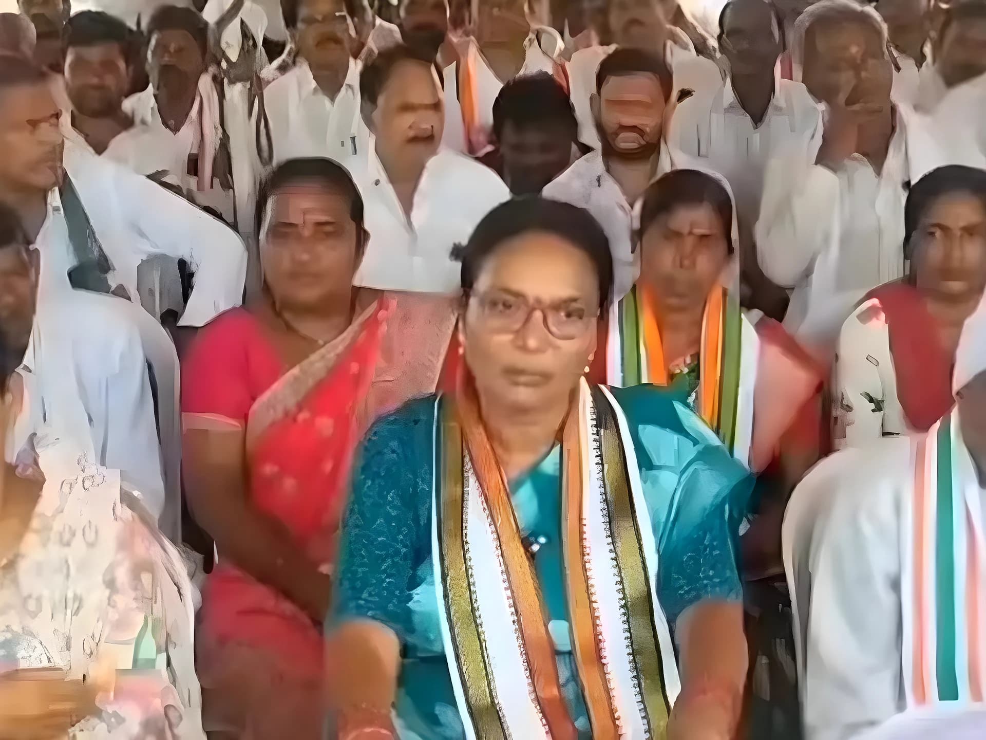గాంధీభవన్ నిరసనలపై DCC అధ్యక్షురాలు సీరియస్