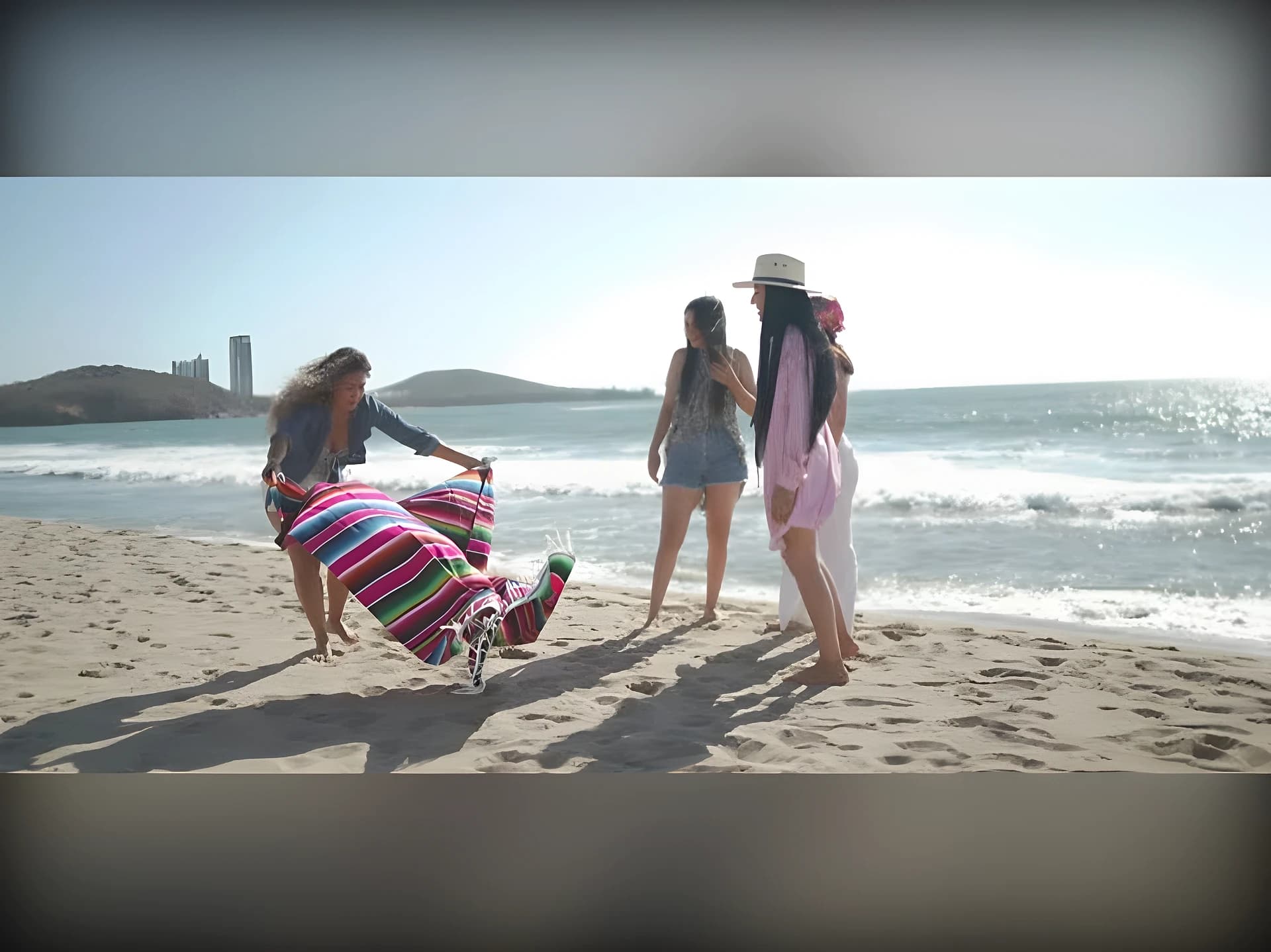 బీచ్‌ సీట్ల కోసం ‘టవల్ యుద్ధం’! 🏖️