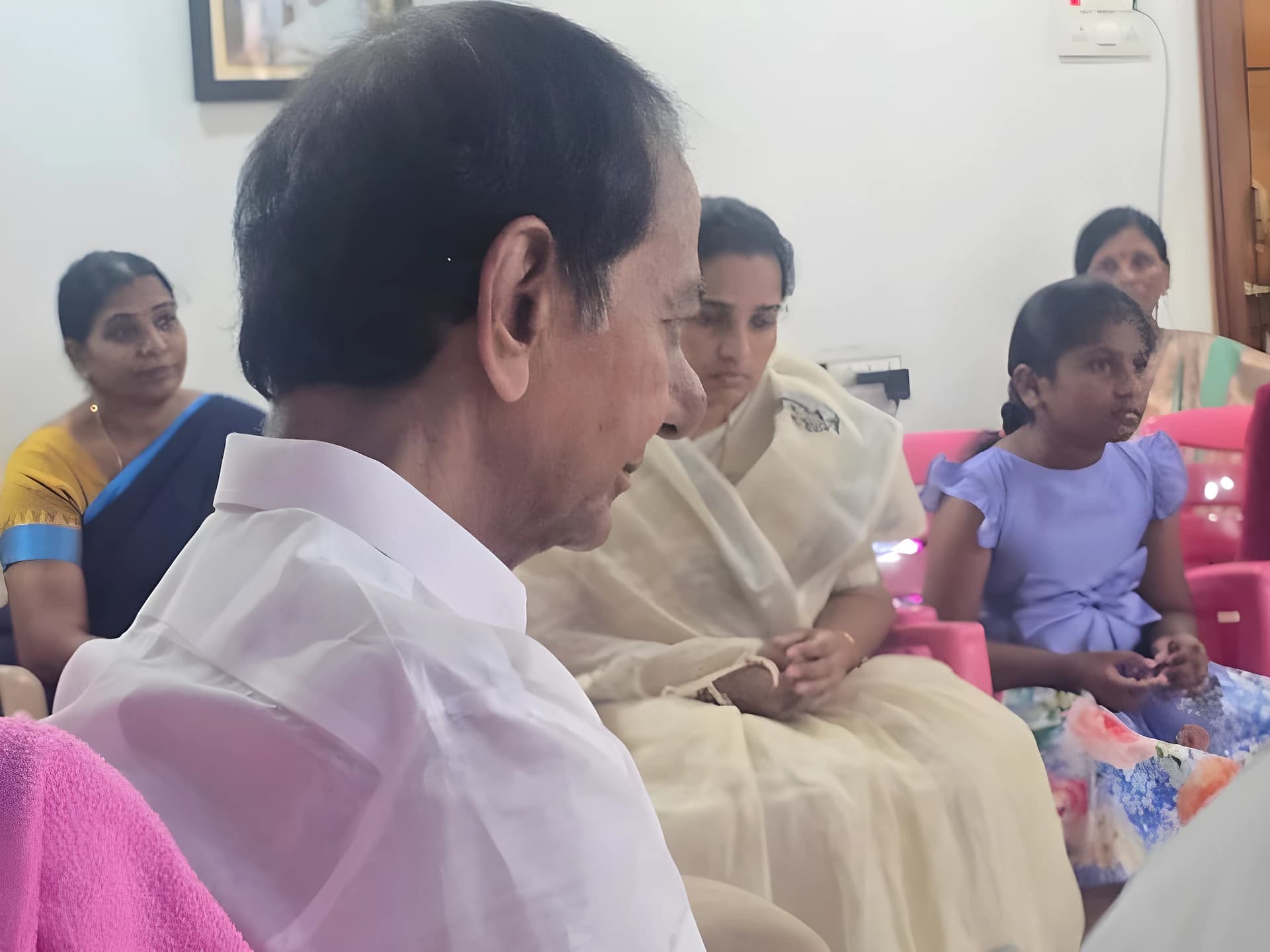 పెద్ది కుటుంబానికి అండగా ఉంటాం: KCR