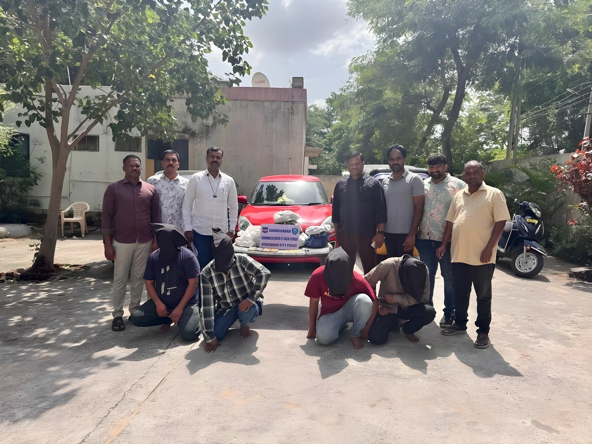 గుప్త నిధుల పేరుతో ఘరానా మోసం.. రూ.కోటి స్వాహా