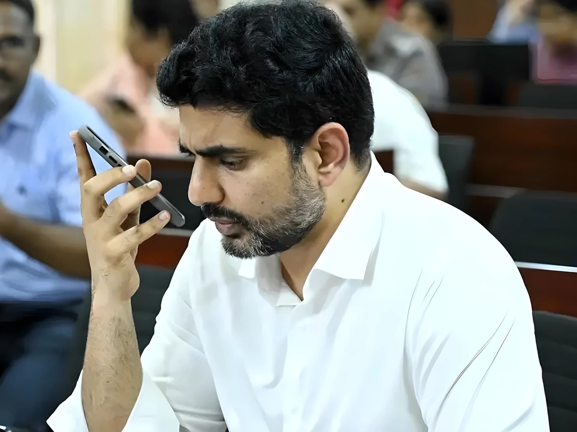 యువకుల రక్షణకు లోకేశ్ బిగ్ యాక్షన్