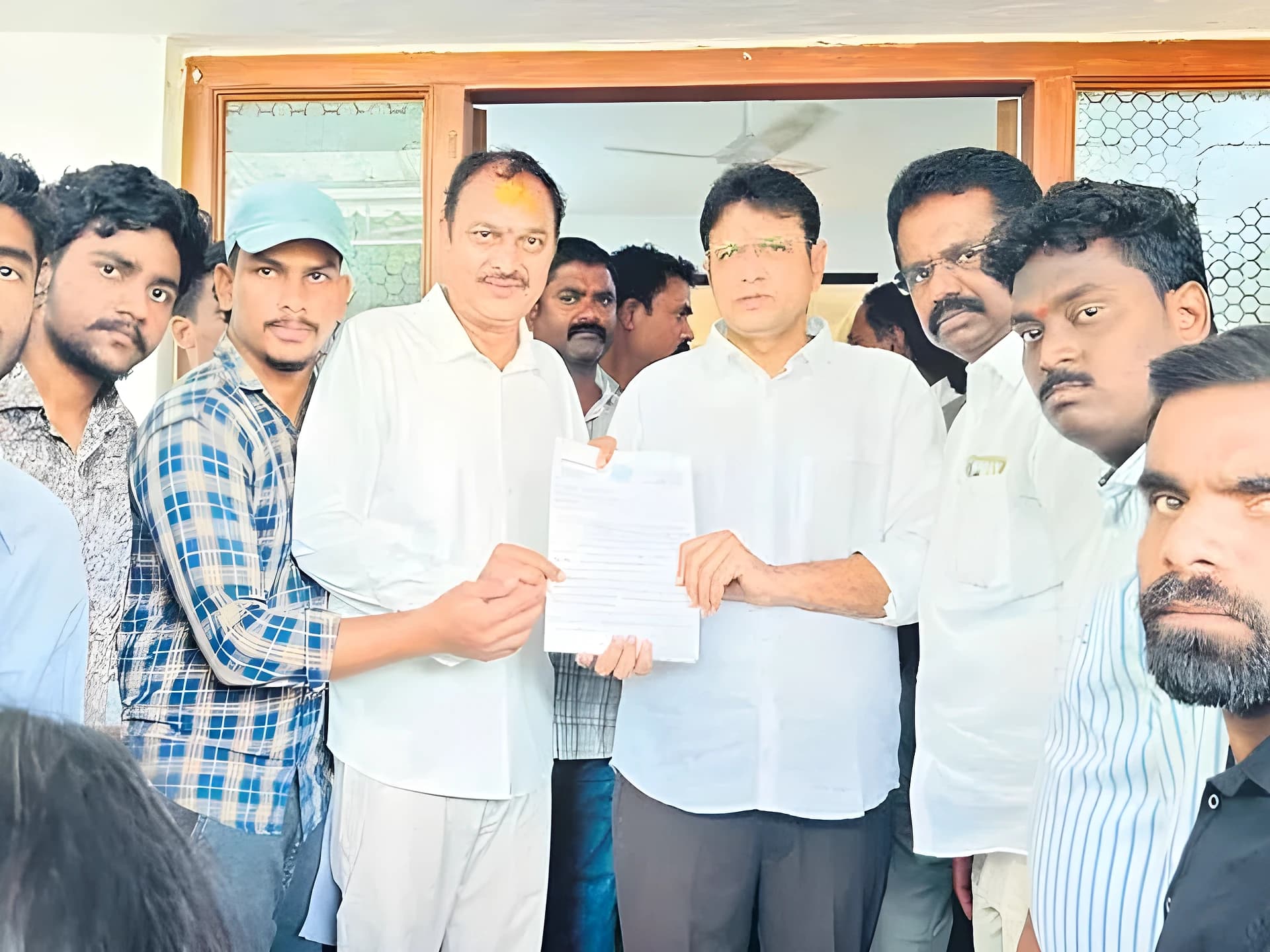నిరుద్యోగులకు న్యాయం చేయాలని వినతి