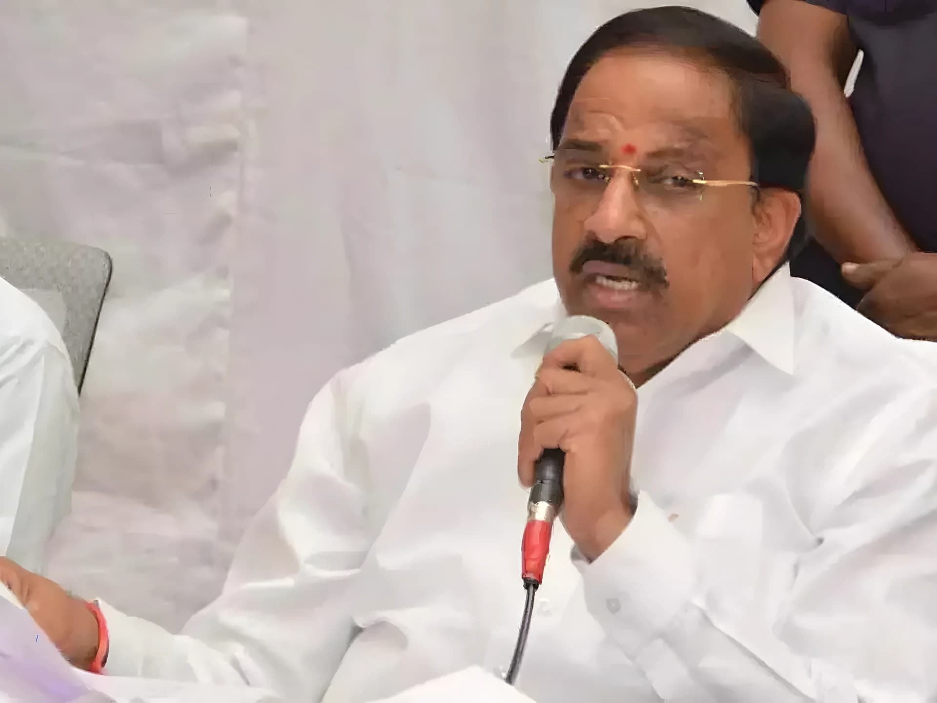 నకిలీ DAPపై మంత్రి తుమ్మల సీరియస్‌