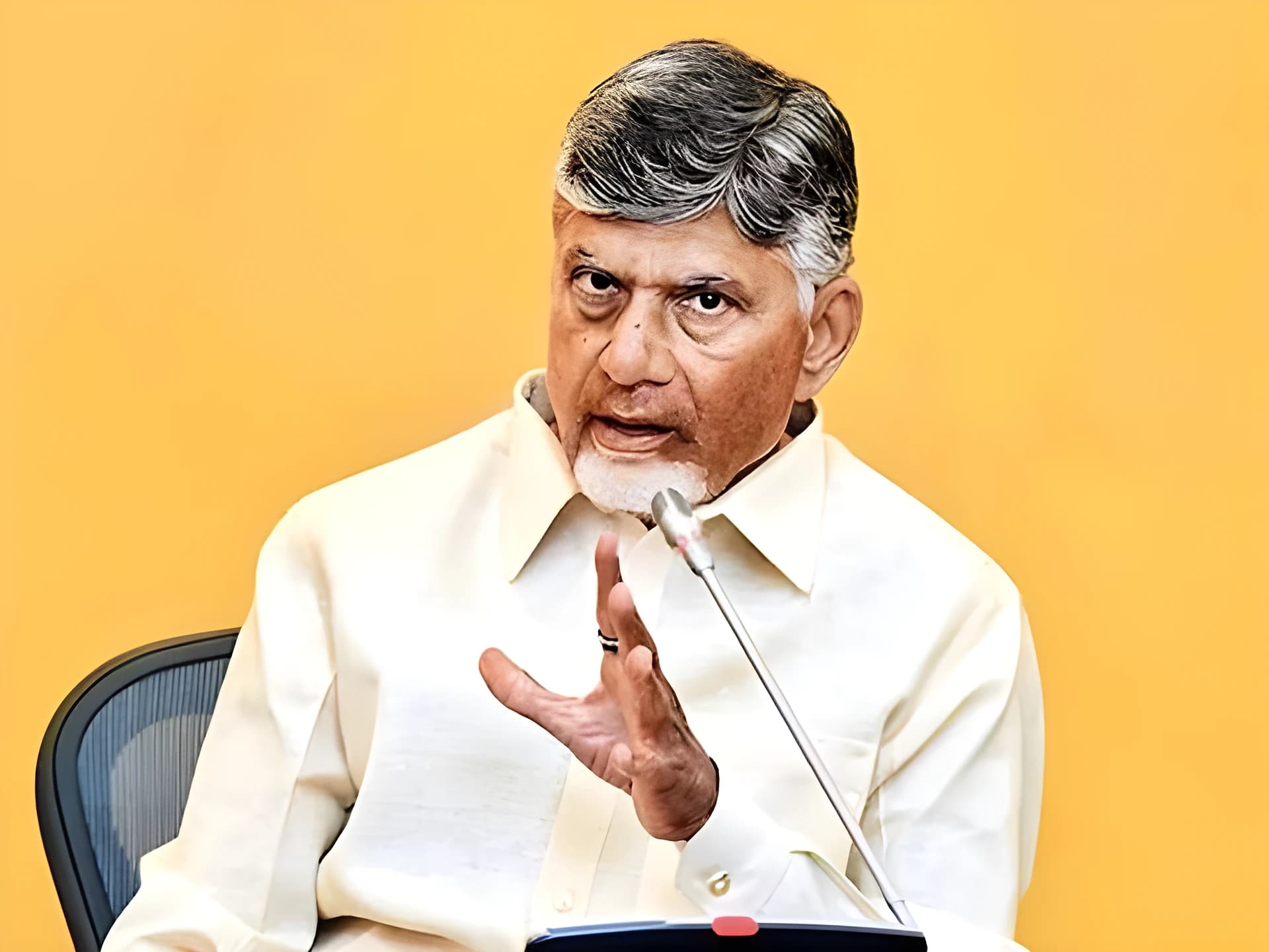 తాగునీటికే ఫస్ట్ ప్రియారిటీ: CM