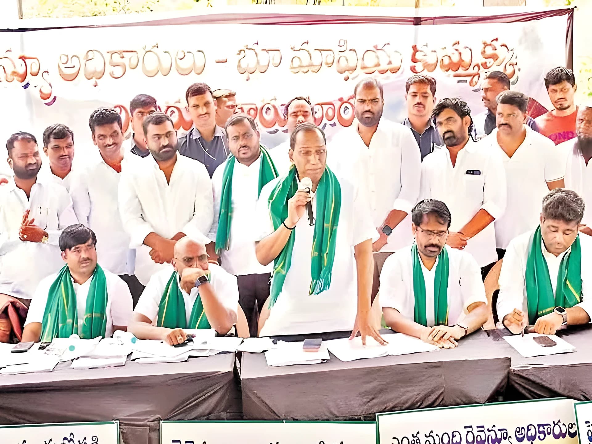 రైతులకు అన్యాయం జరిగితే ఊరుకోం: మల్లారెడ్డి