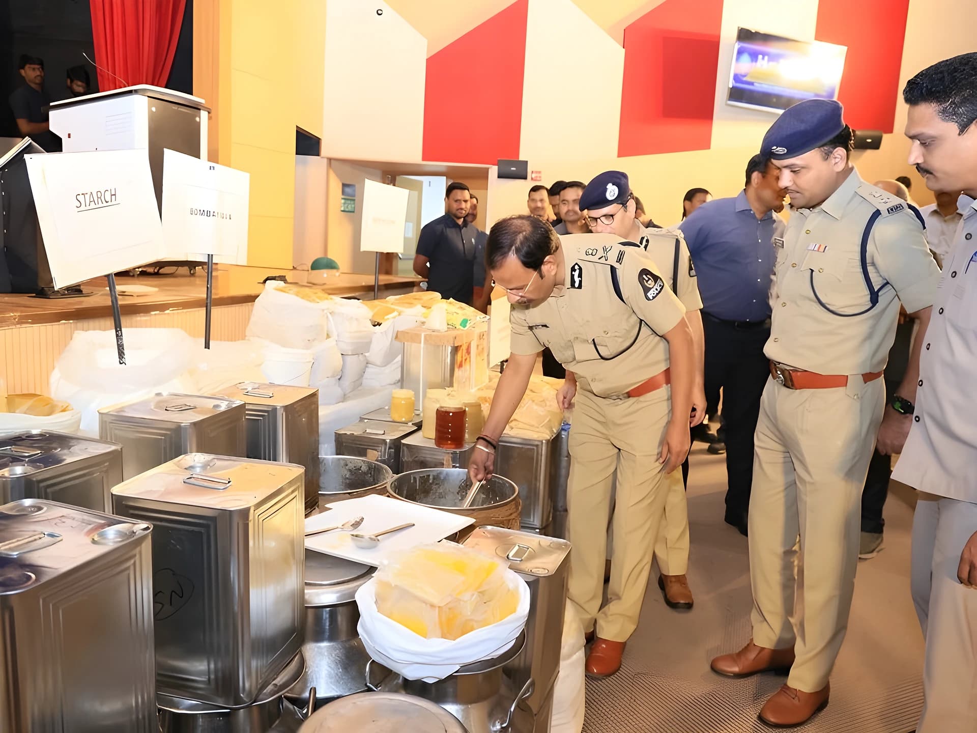 నెయ్యి పేరుతో పామాయిల్.. హైదరాబాద్‌లో భారీ దందా!