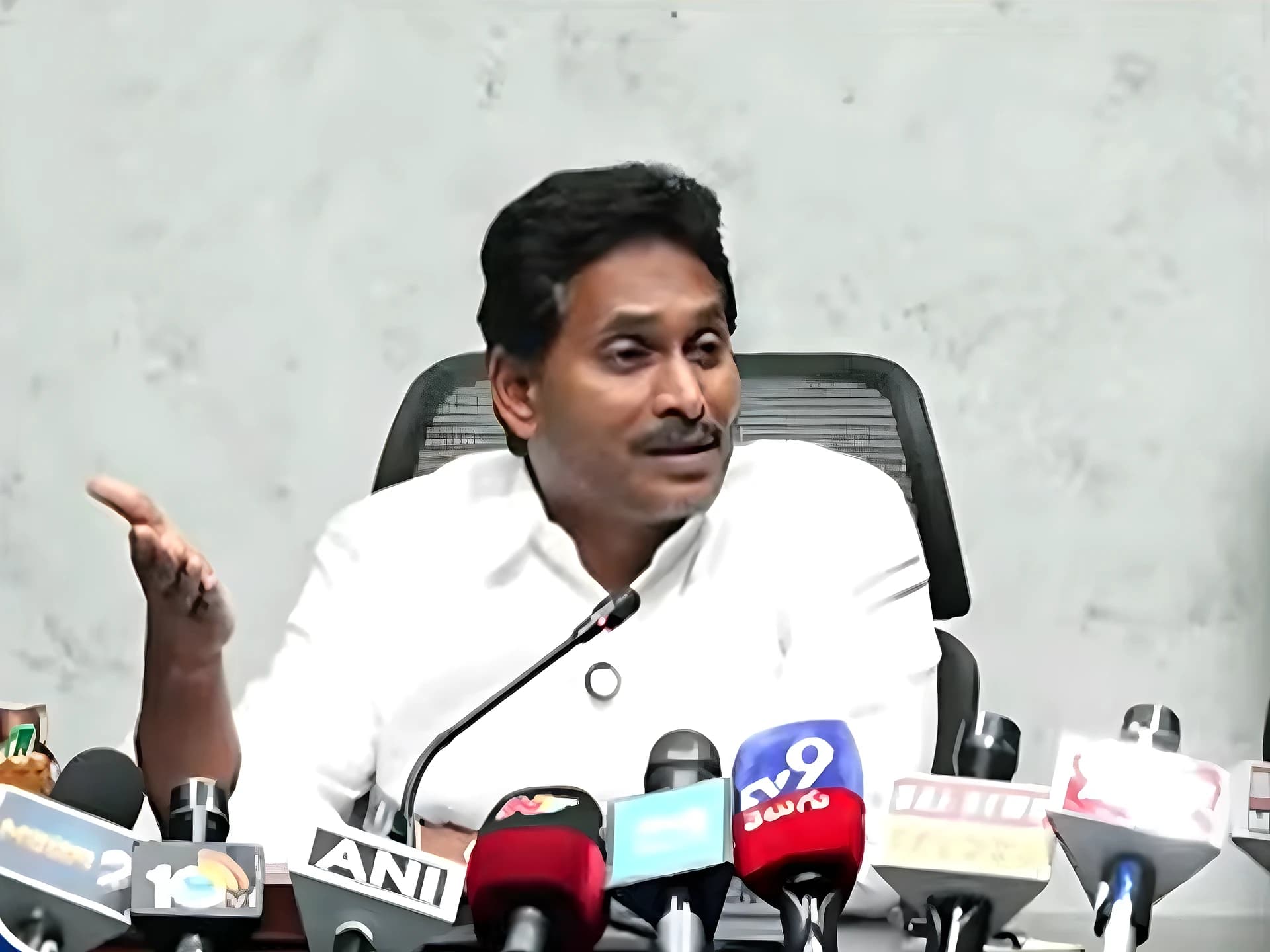అందుకే ప్రతిపక్ష హోదా ఇవ్వడం లేదు.. Press meetలో జగన్!
