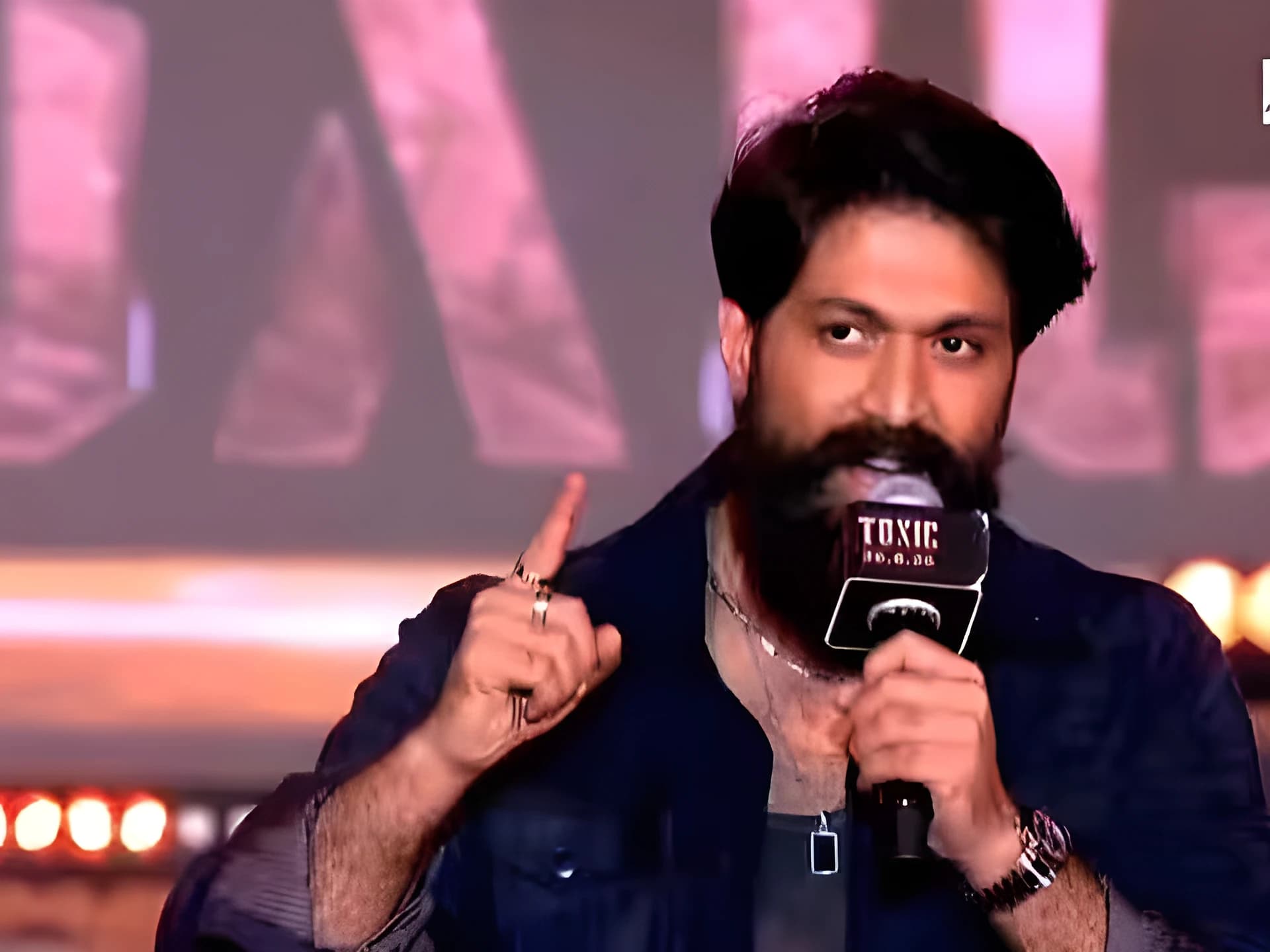 హైదరాబాద్‌లో యష్ 'టాక్సిక్' సందడి