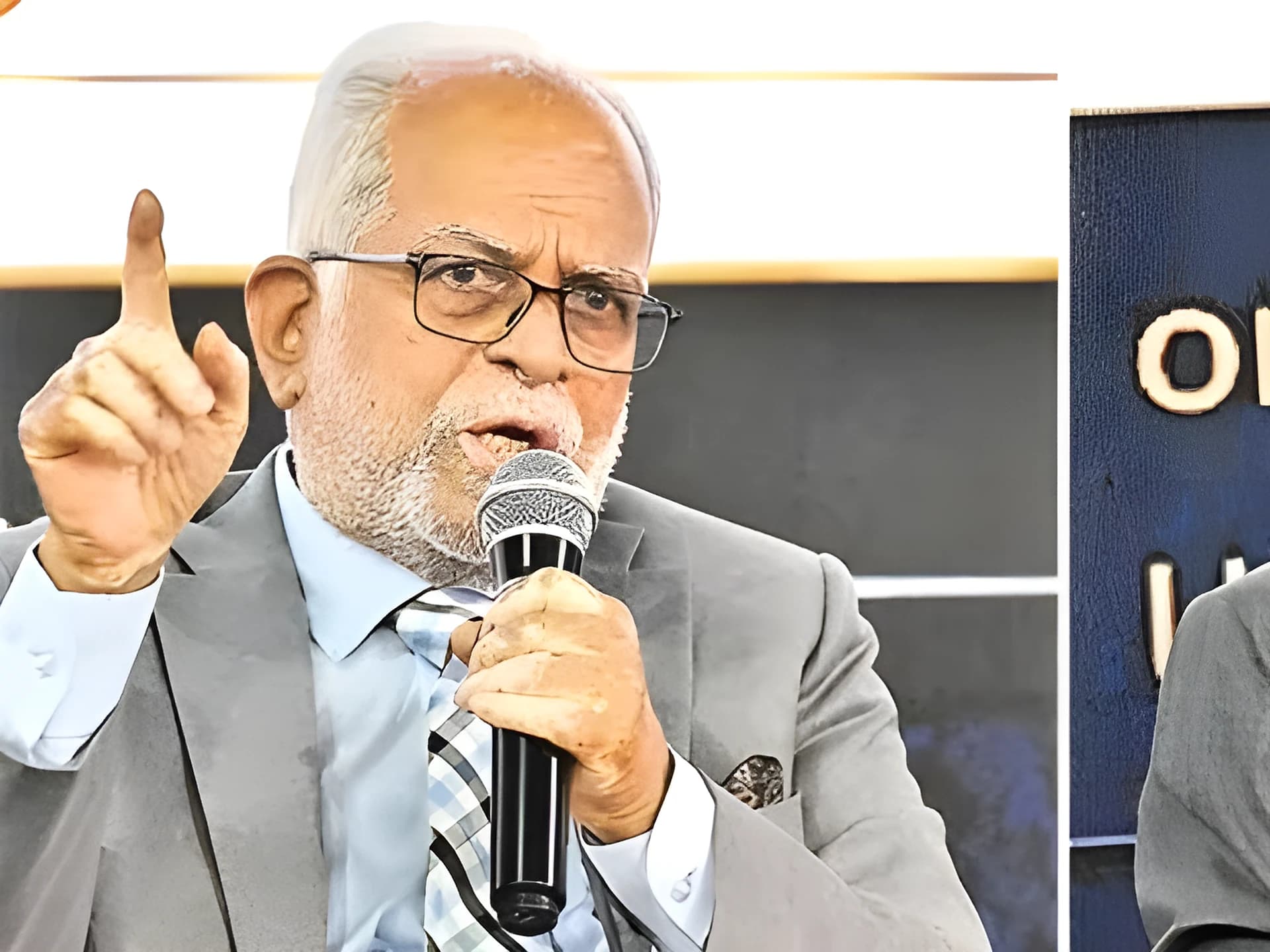 హక్కుల కోసం పోరాడాలి: జస్టిస్ సుదర్శన్‌రెడ్డి