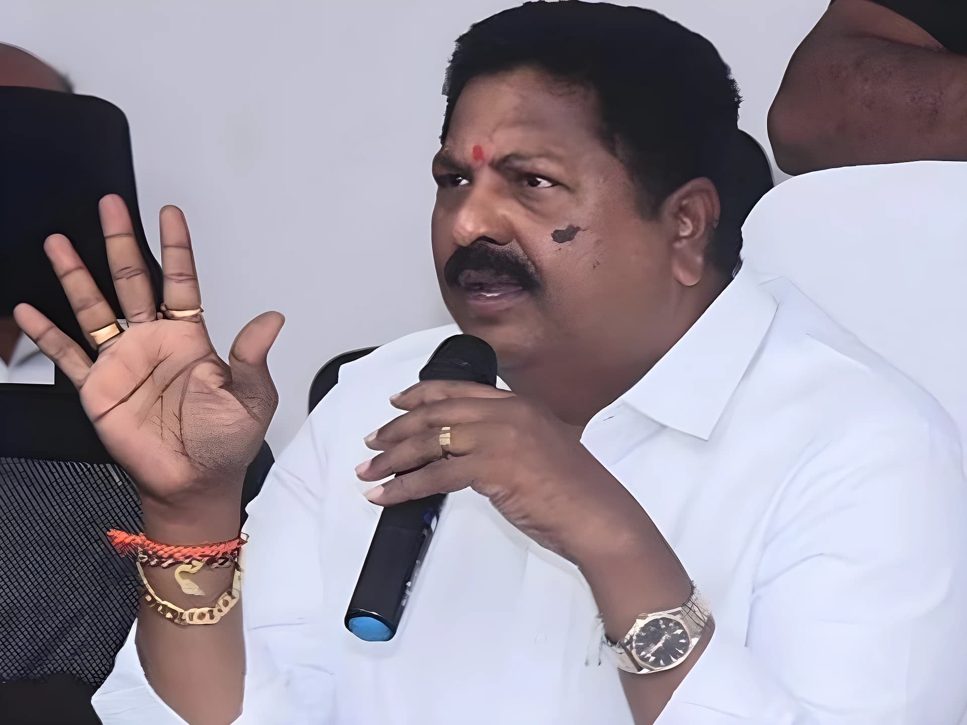 ఈడీ కేసులో కారుమూరి సంచలన ఆరోపణలు!