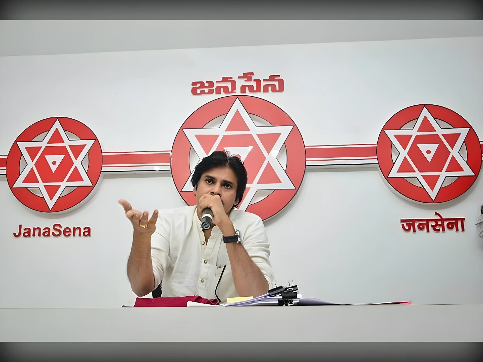 స్థానిక ఎన్నికలపై ఫైనల్ డెసిషన్ పవన్‌కళ్యాణ్‌దే: జనసేన