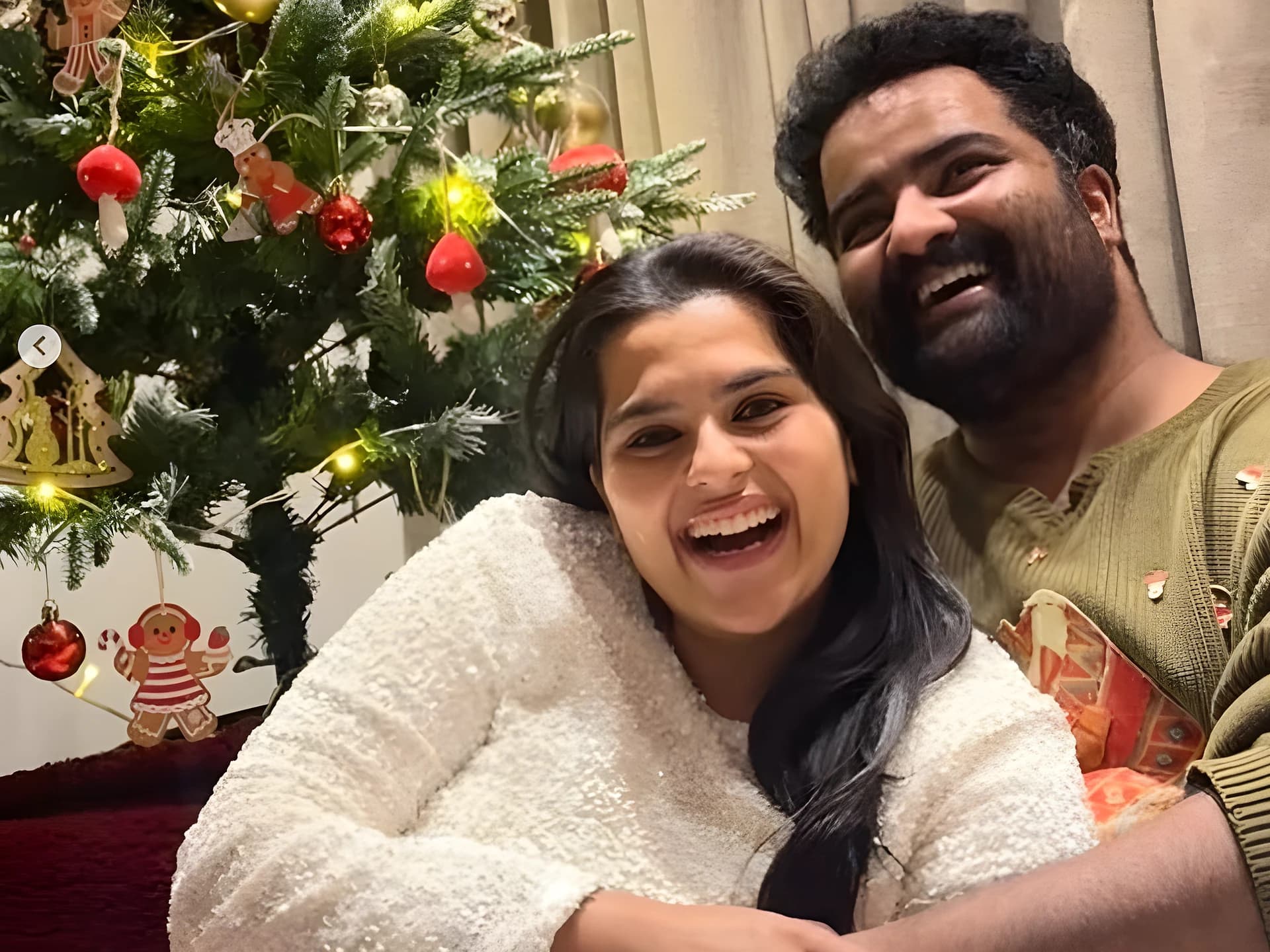 టాలీవుడ్‌లో కొత్త కపుల్.. పిక్స్ వైరల్!