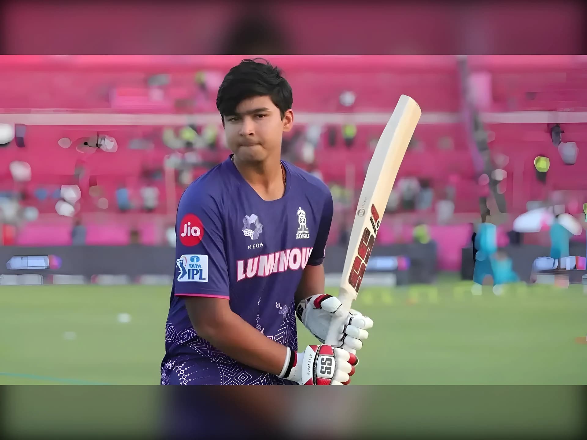42 బాల్స్‌లోనే 50 రన్స్ ..వైభవ్ సూర్యవంశీ కొత్త రికార్డు