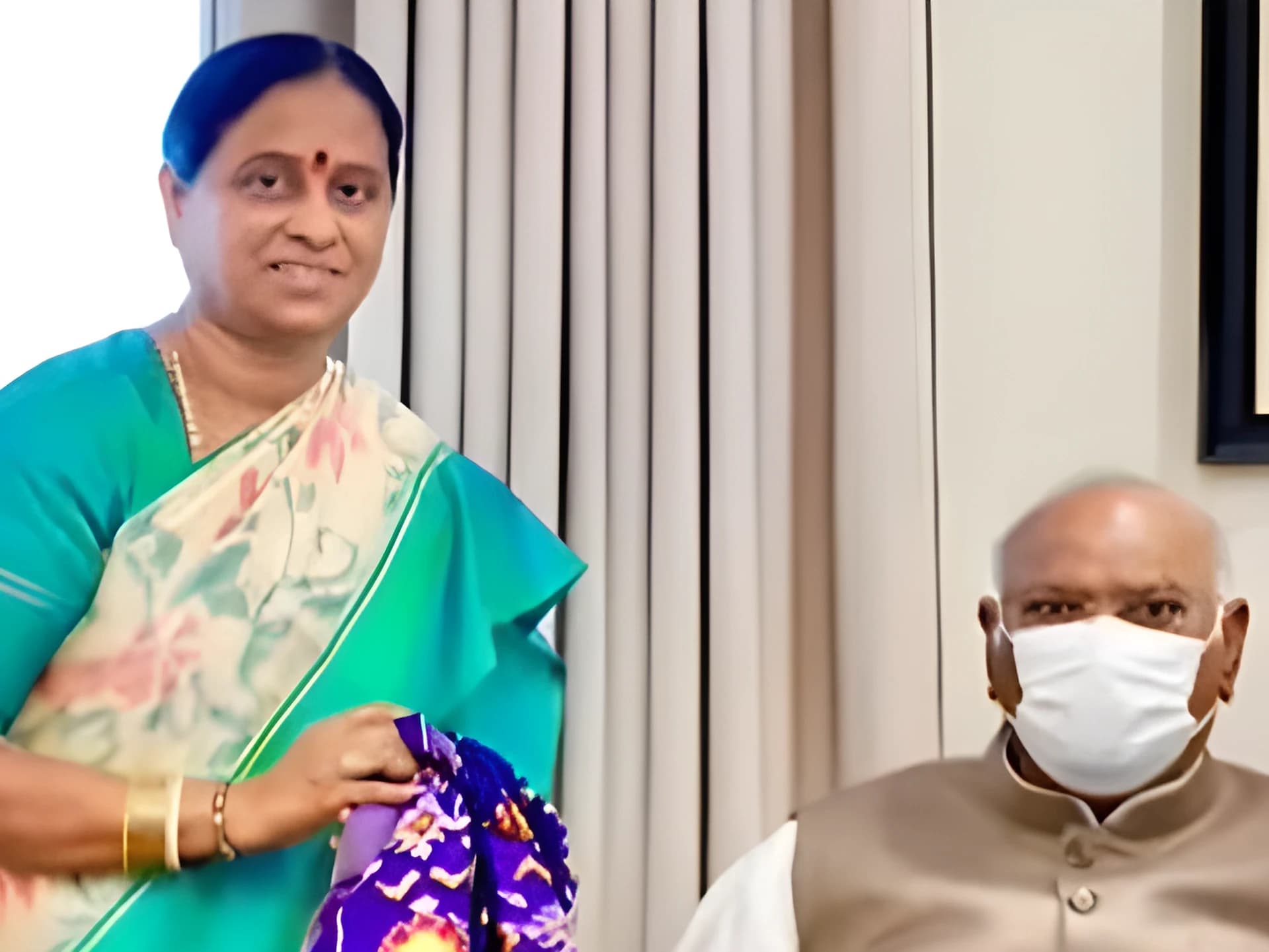 మంత్రి కొండా సురేఖ.. రాజీనామా చేయాల్సిందేనా?