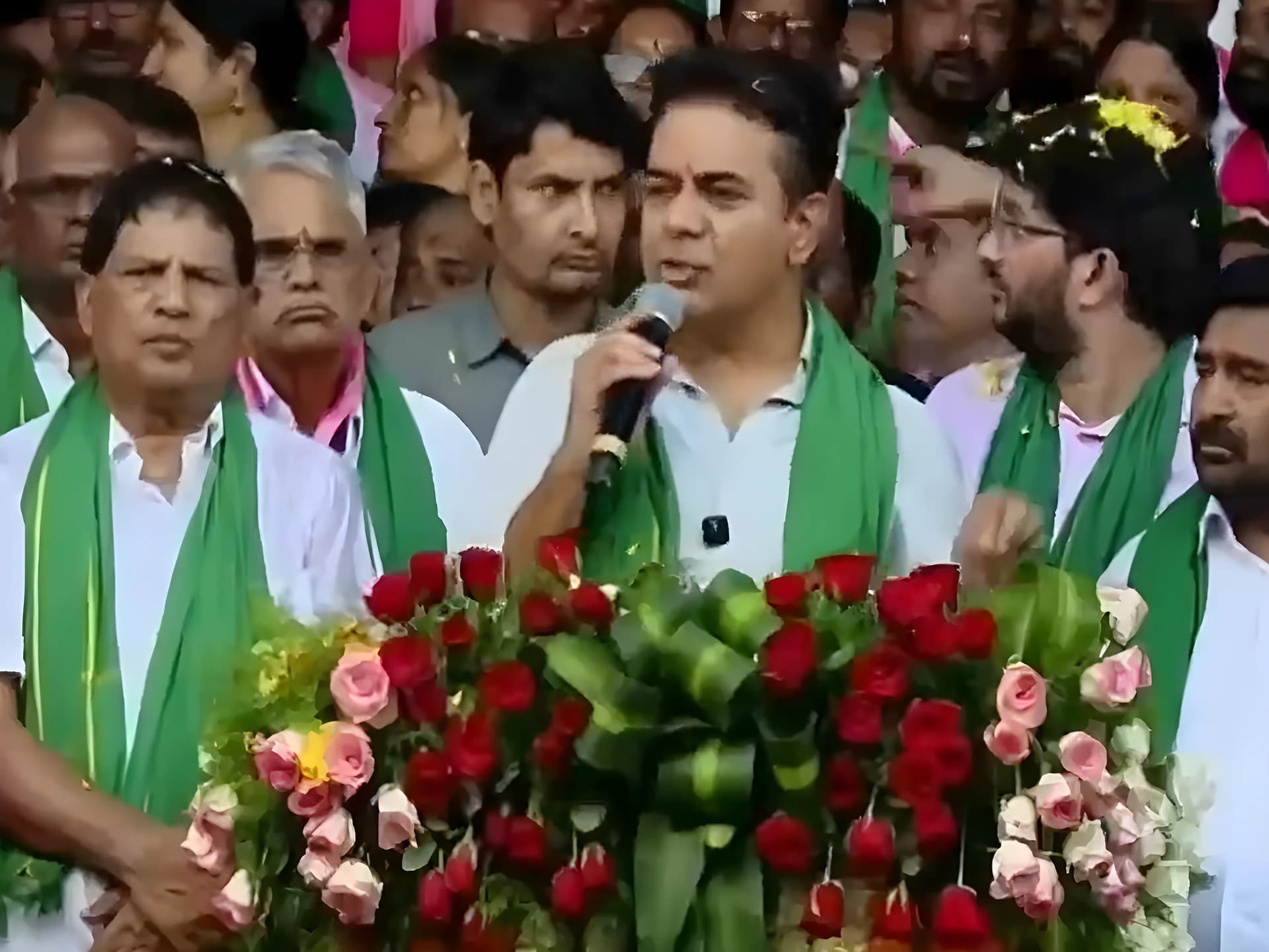 రైతుల కోసం పాదయాత్ర ప్రకటించిన KTR