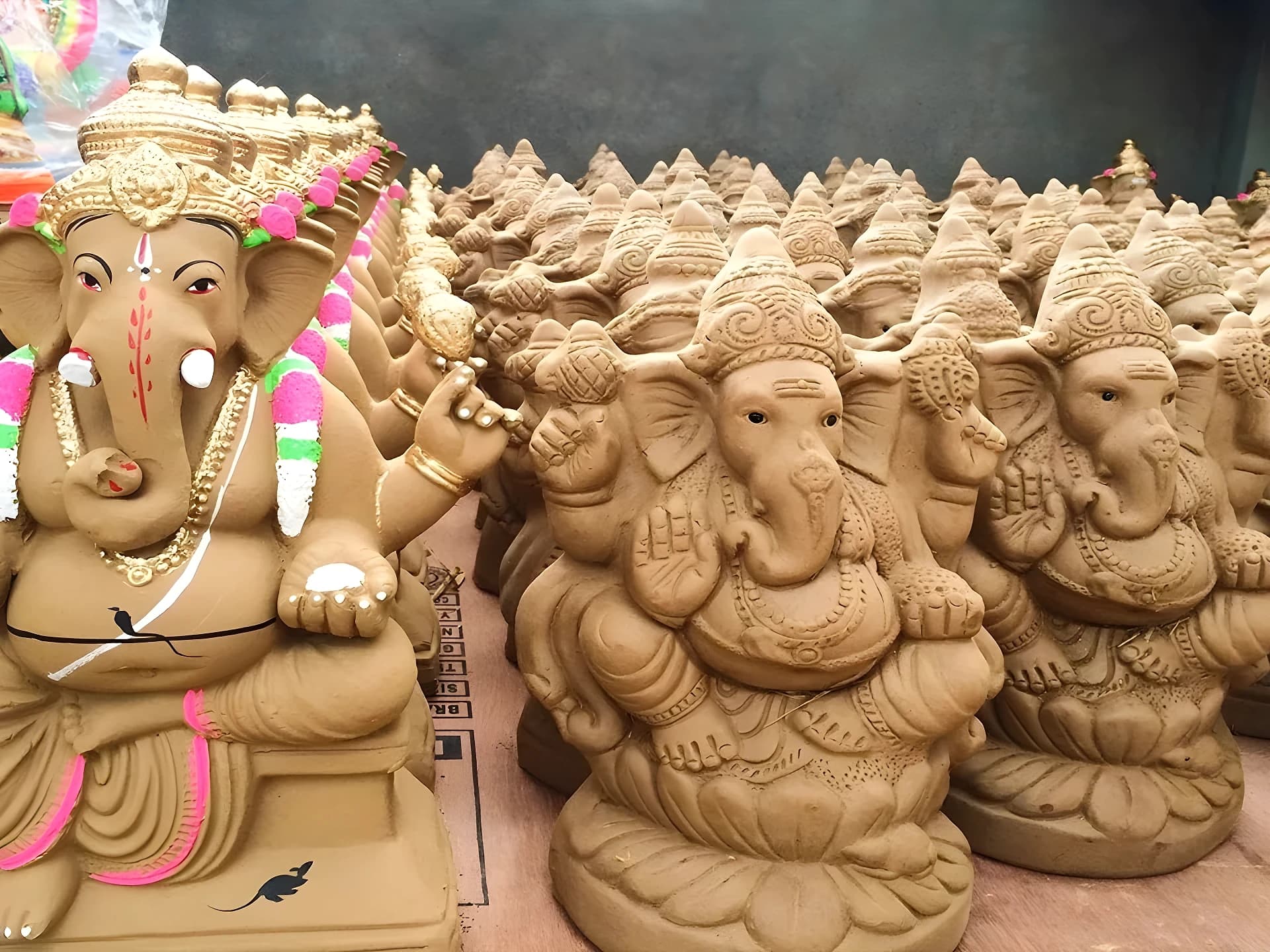 HYDలో నేటి నుంచి మట్టి గణేశ ప్రతిమల పంపిణీ