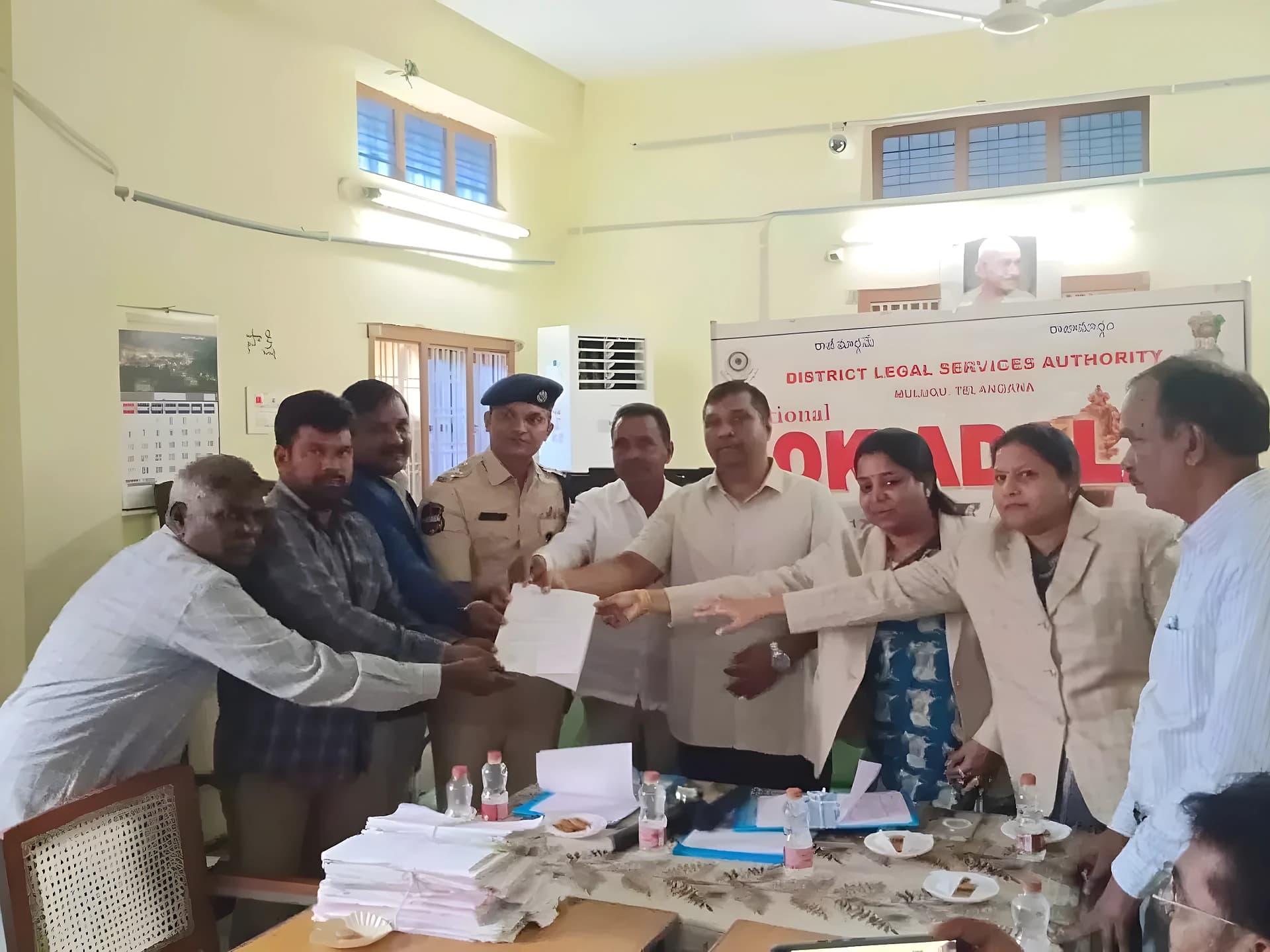 ములుగు లోక్ అదాలత్‌లో 391 కేసులకు పరిష్కారం
