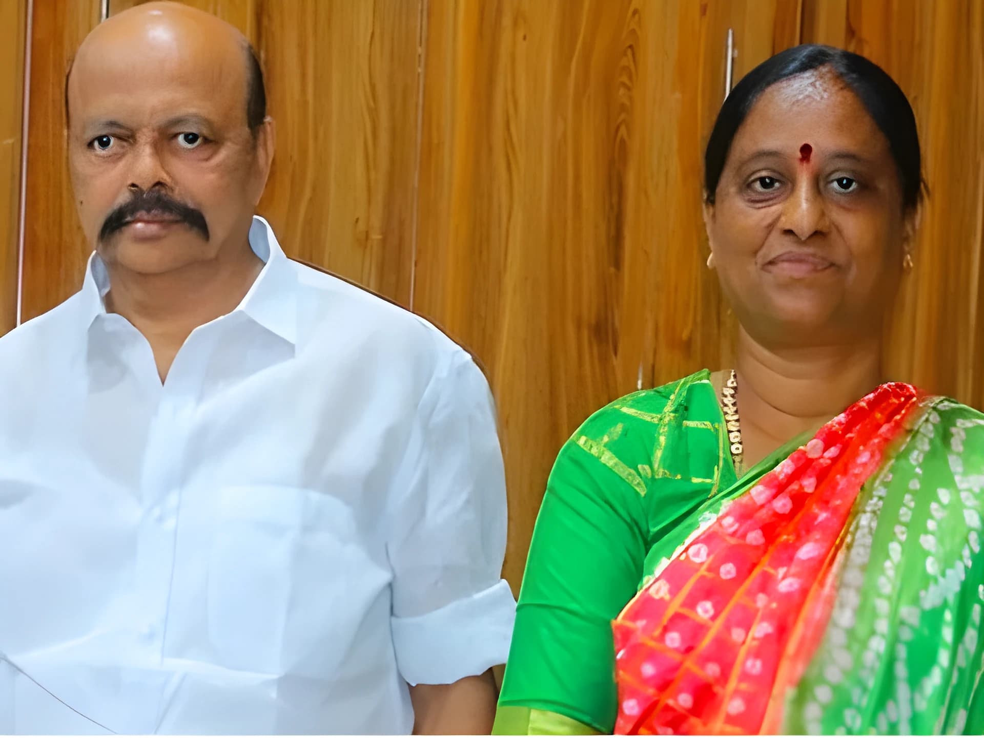 కాంగ్రెస్‌ను వీడేది లేదు: కొండా మురళి