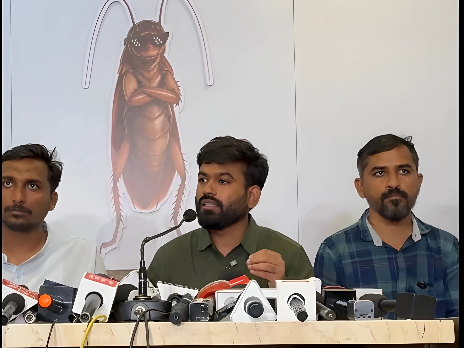 ఏకలవ్య స్కూళ్లలో సమస్యలపై ఆభిజీత్ దీప్కే పిలుపు